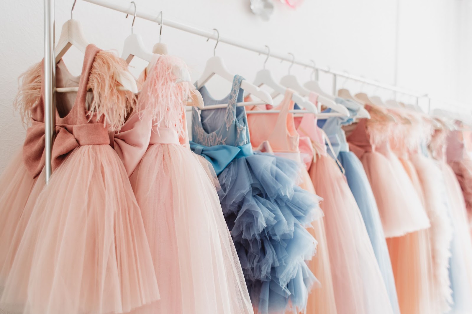 Types of Prom Dresses That Are Trending Right Now