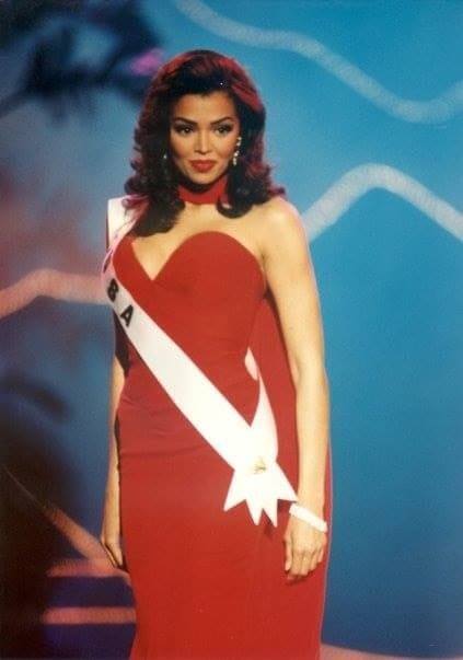 Chelsi Smith, Miss Universe 1995