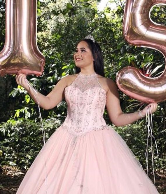 How To Pick Your Quinceanera Jewelry