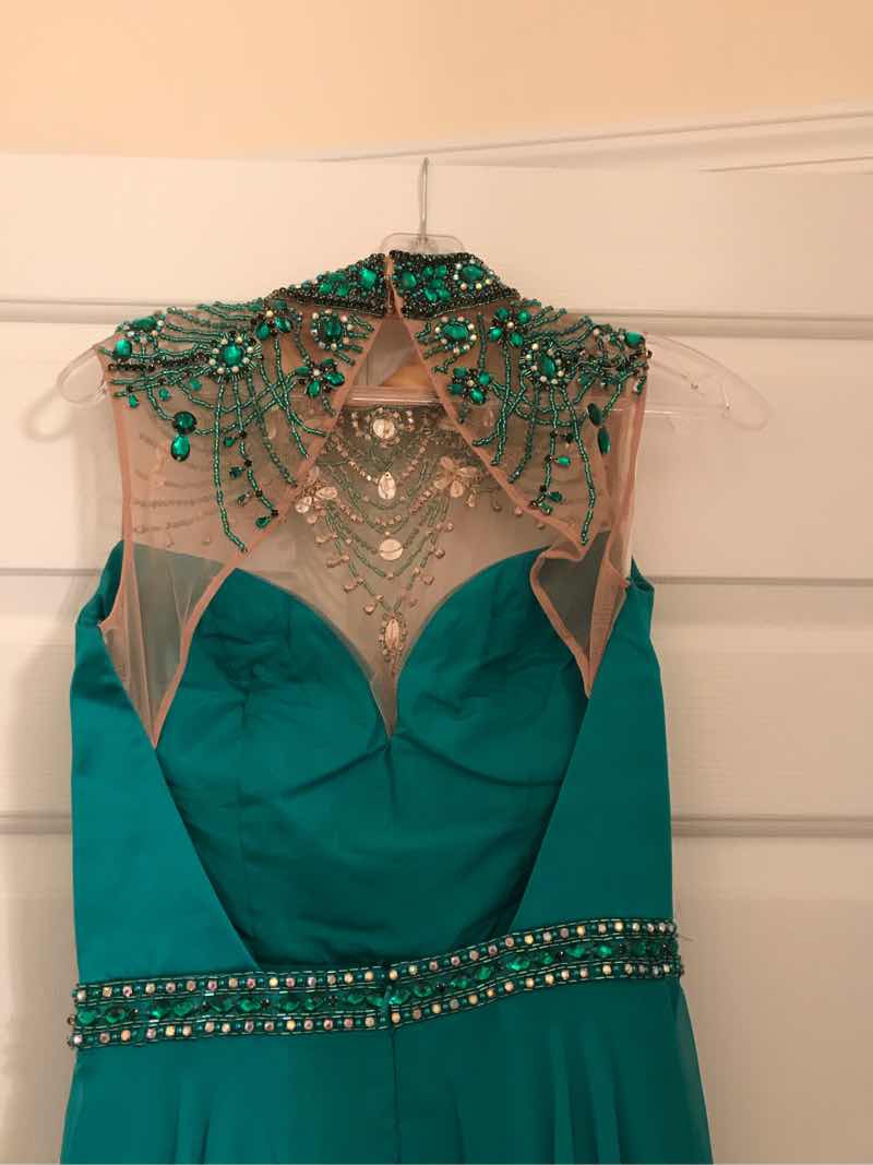 Sherri Hill Green Size 0 Belt Sequin Straight Dress on Queenly