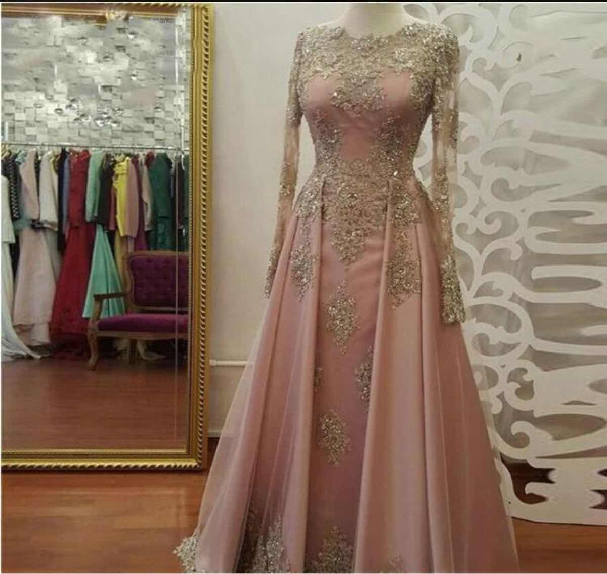 Plus Size 16 Long Sleeve Pink Mermaid Dress on Queenly