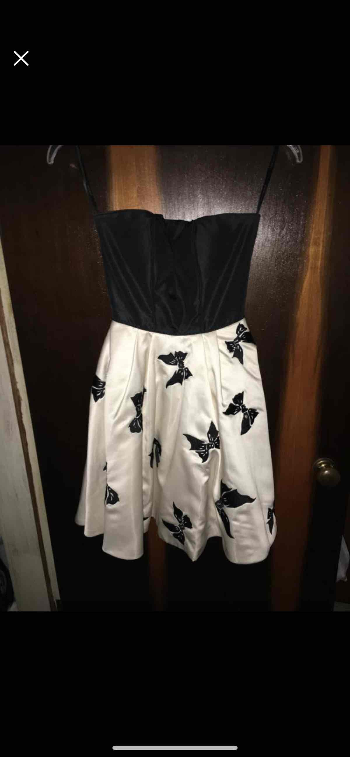 Sherri Hill Size 0 Prom Black Cocktail Dress on Queenly