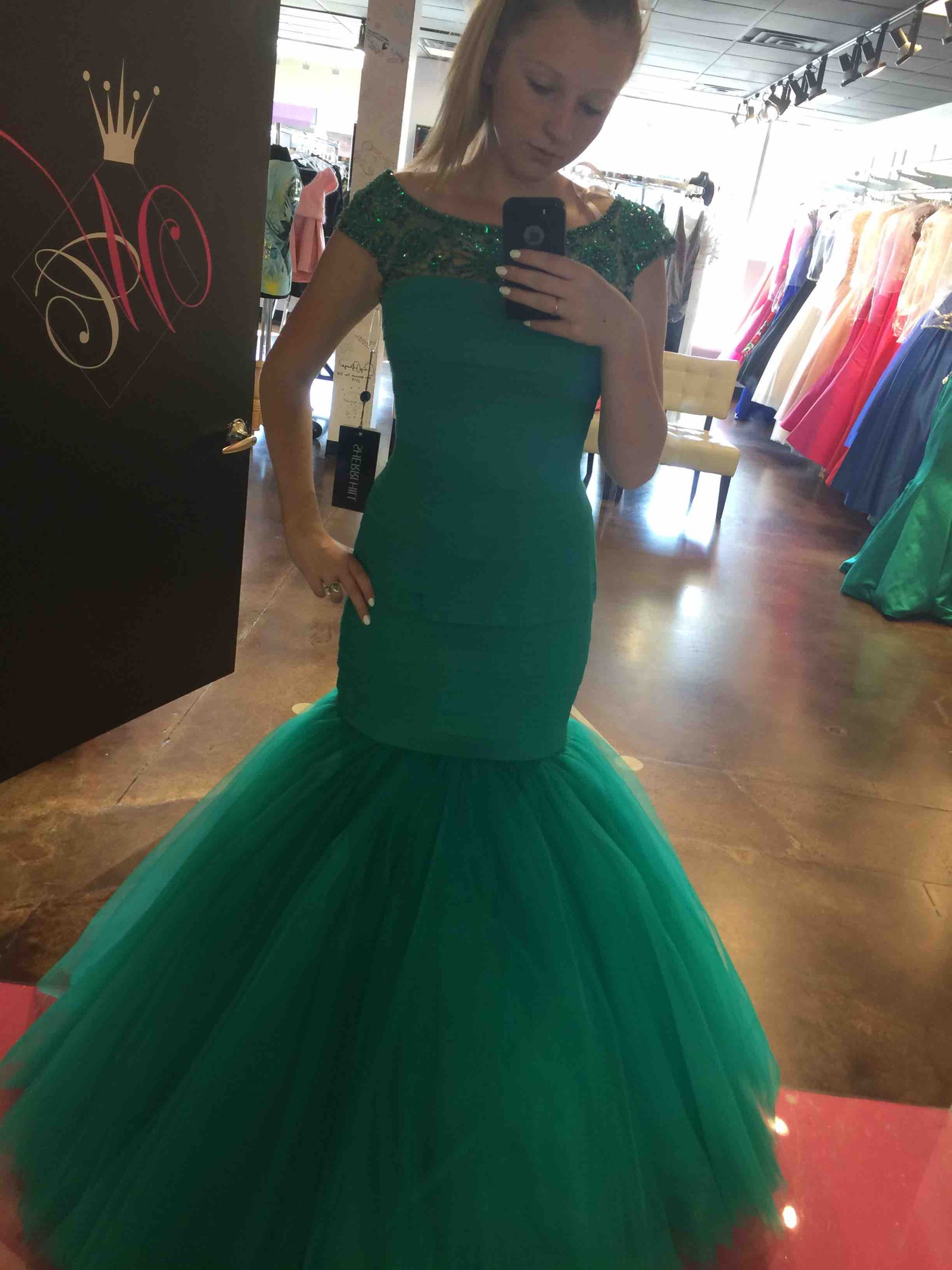 Size 4 Prom Off The Shoulder Green Mermaid Dress on Queenly