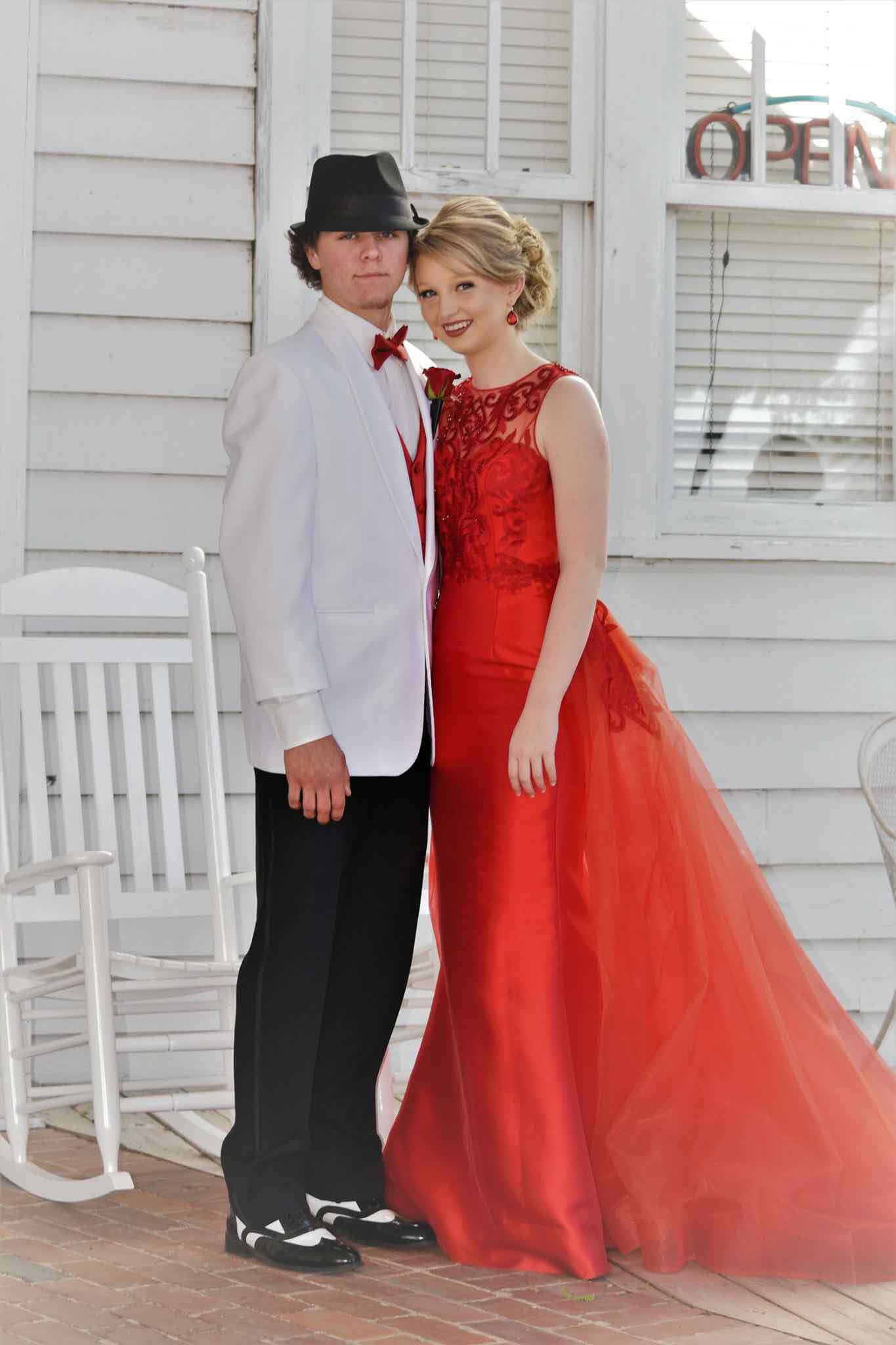 Sherri Hill Size 2 Lace Red Dress With Train on Queenly