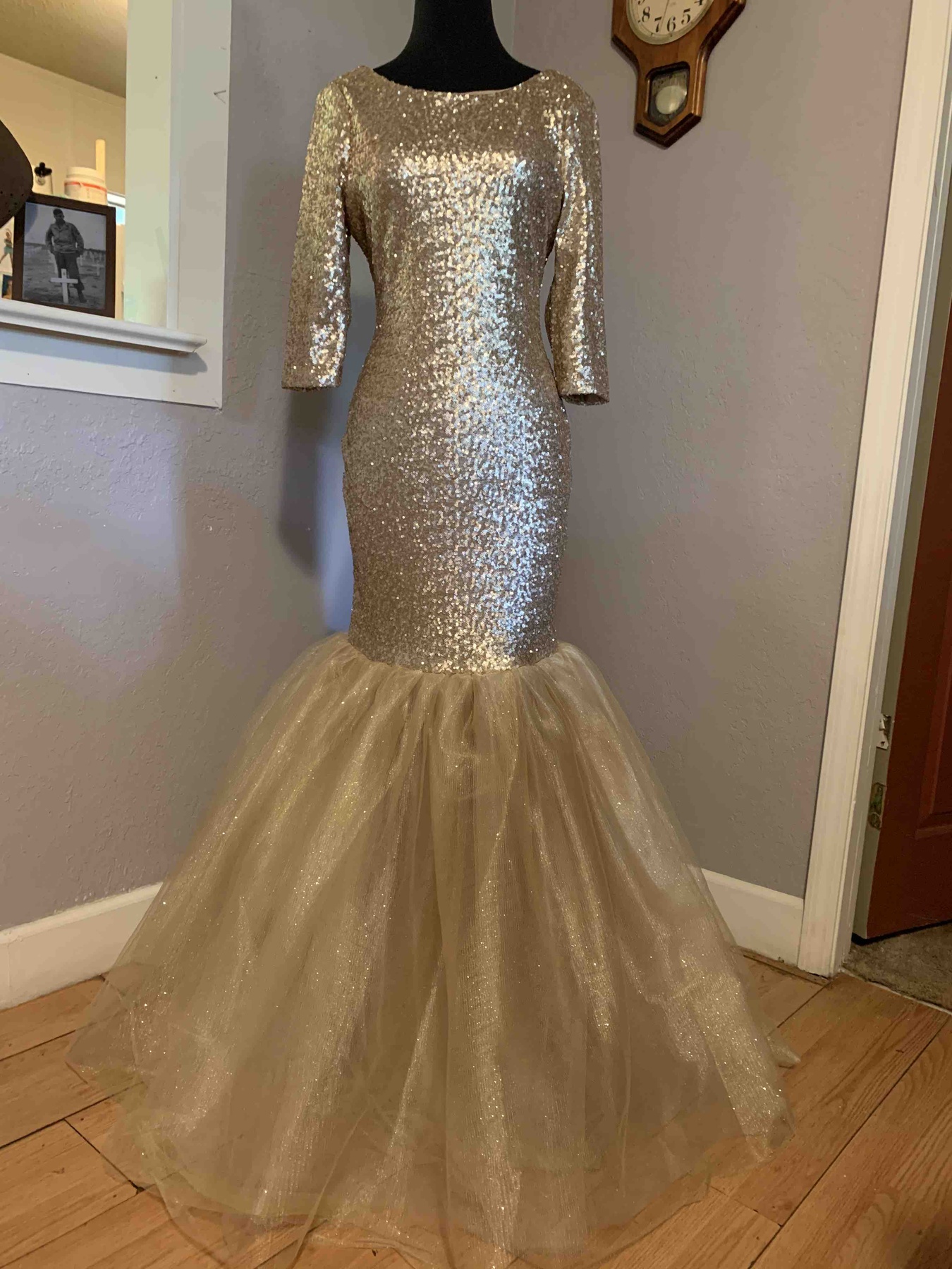 Size 14 Gold Mermaid Dress on Queenly