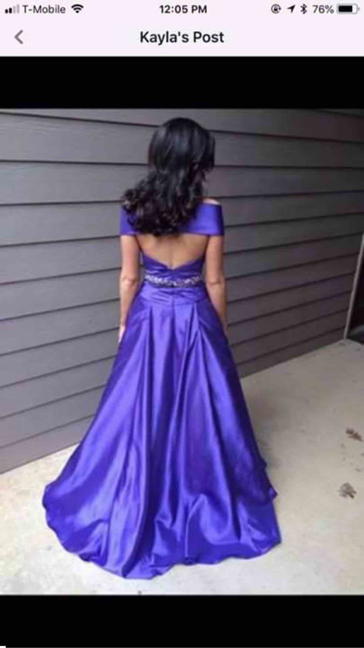 Tony Bowls Size 4 Off The Shoulder Purple Dress With Train on Queenly