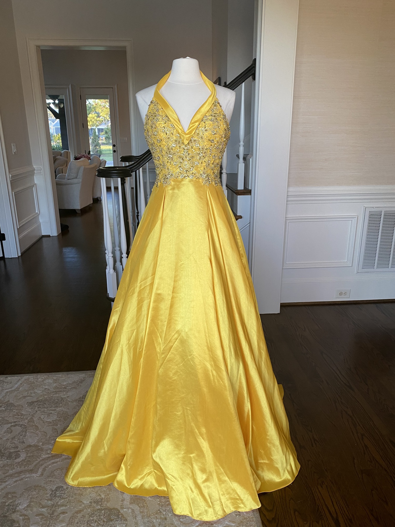 Tony Bowls Size 6 Plunge Sequined Yellow Ball Gown on Queenly