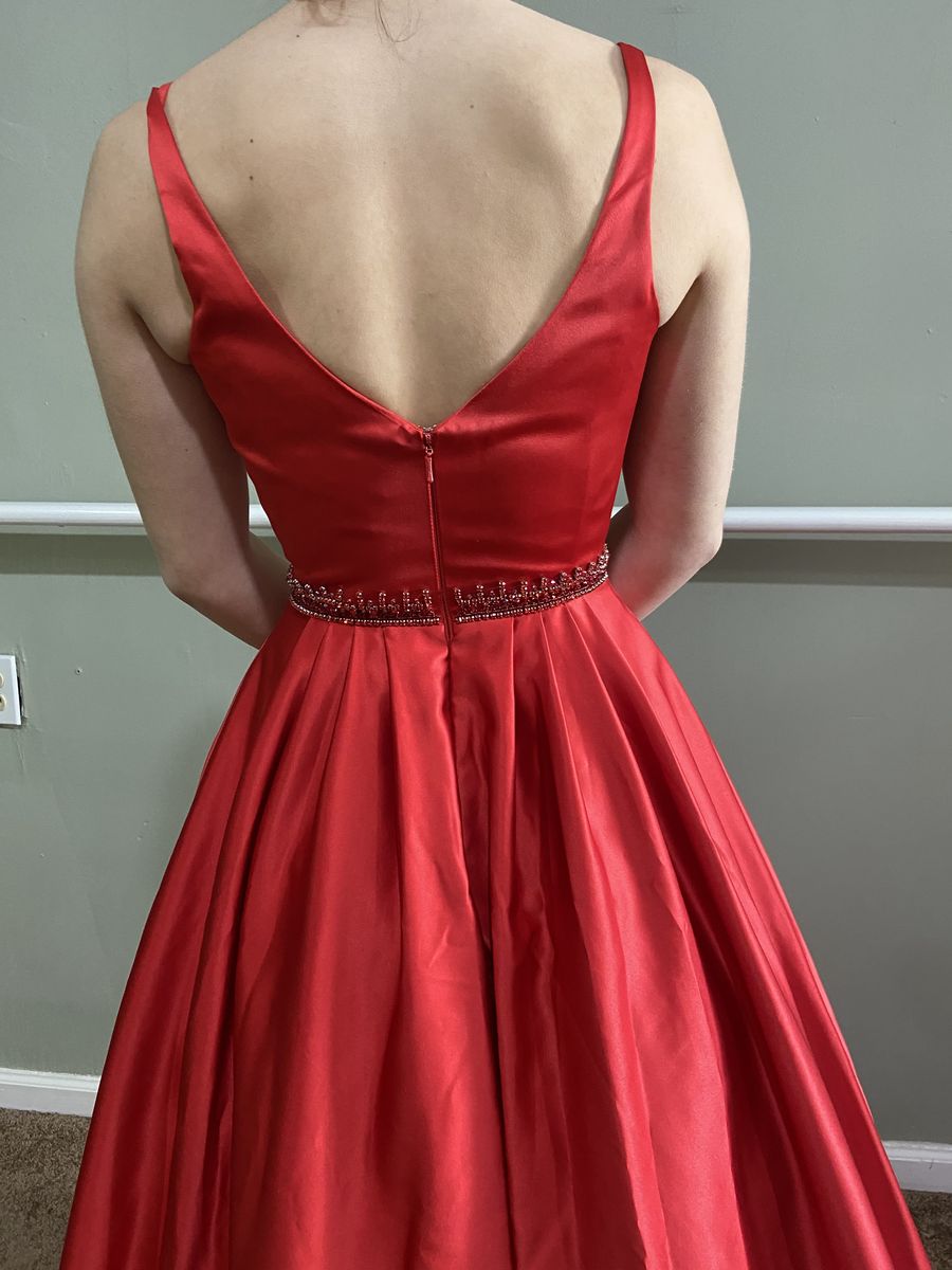 Sherri Hill Size 2 Prom Plunge Sequined Red Ball Gown on Queenly