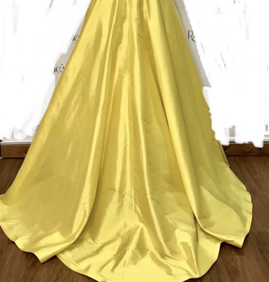 Sherri Hill Size 6 Prom Cap Sleeve Sequined Yellow Ball Gown on Queenly
