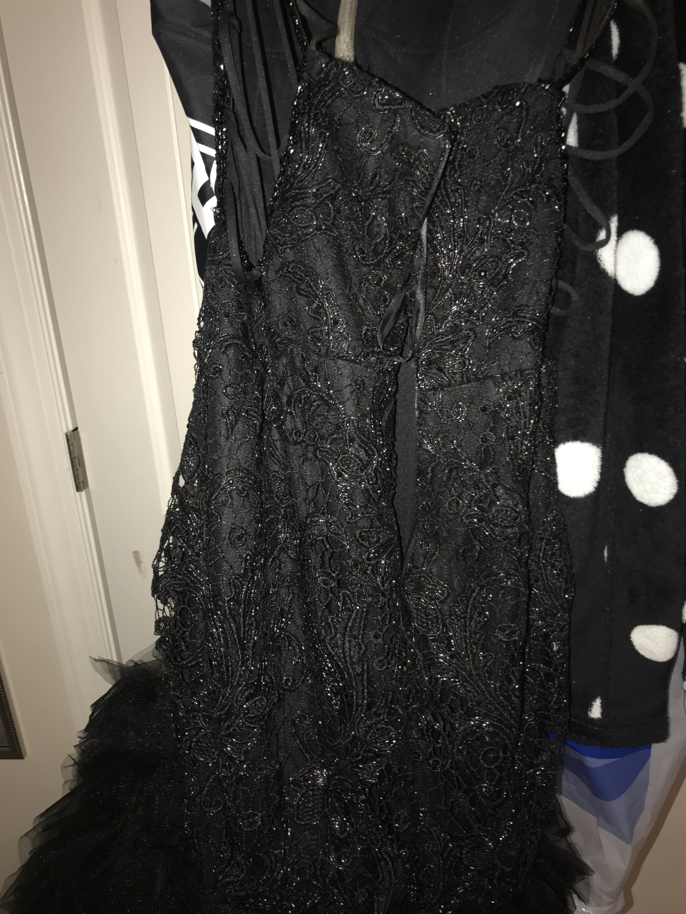 Colors Size 12 Prom Black Mermaid Dress on Queenly