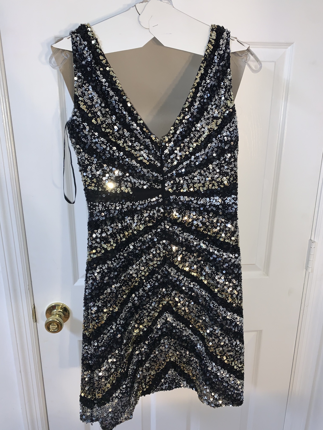 Shell Size 10 Homecoming Black Cocktail Dress on Queenly