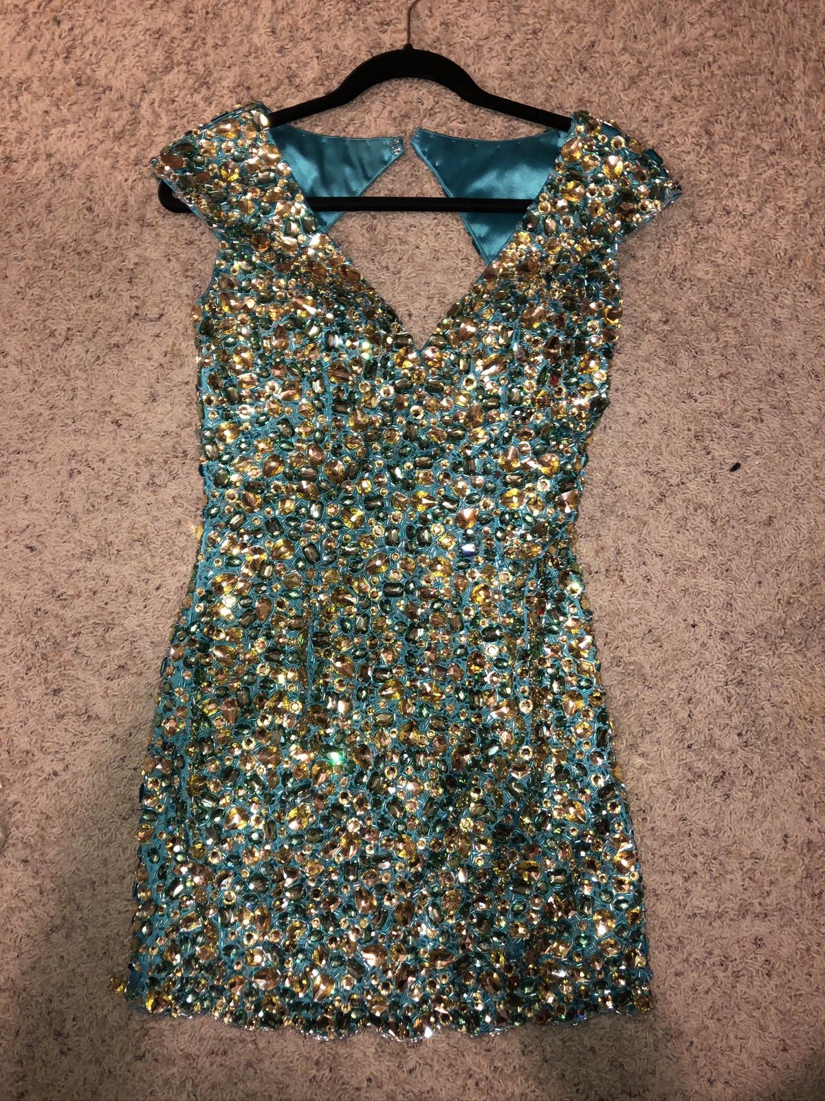 Size 2 Turquoise Blue Cocktail Dress on Queenly