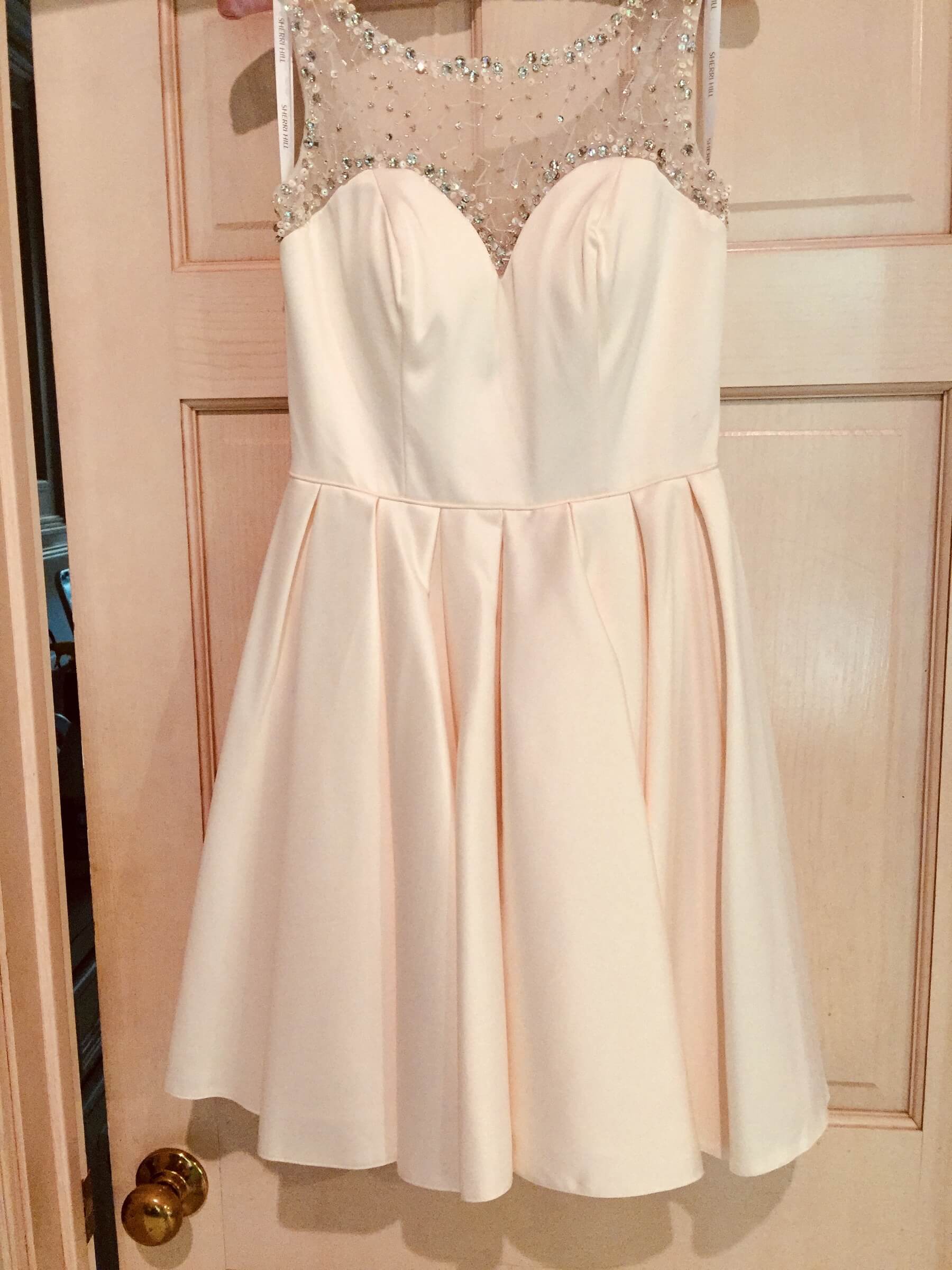 Size 6 Homecoming White Cocktail Dress on Queenly