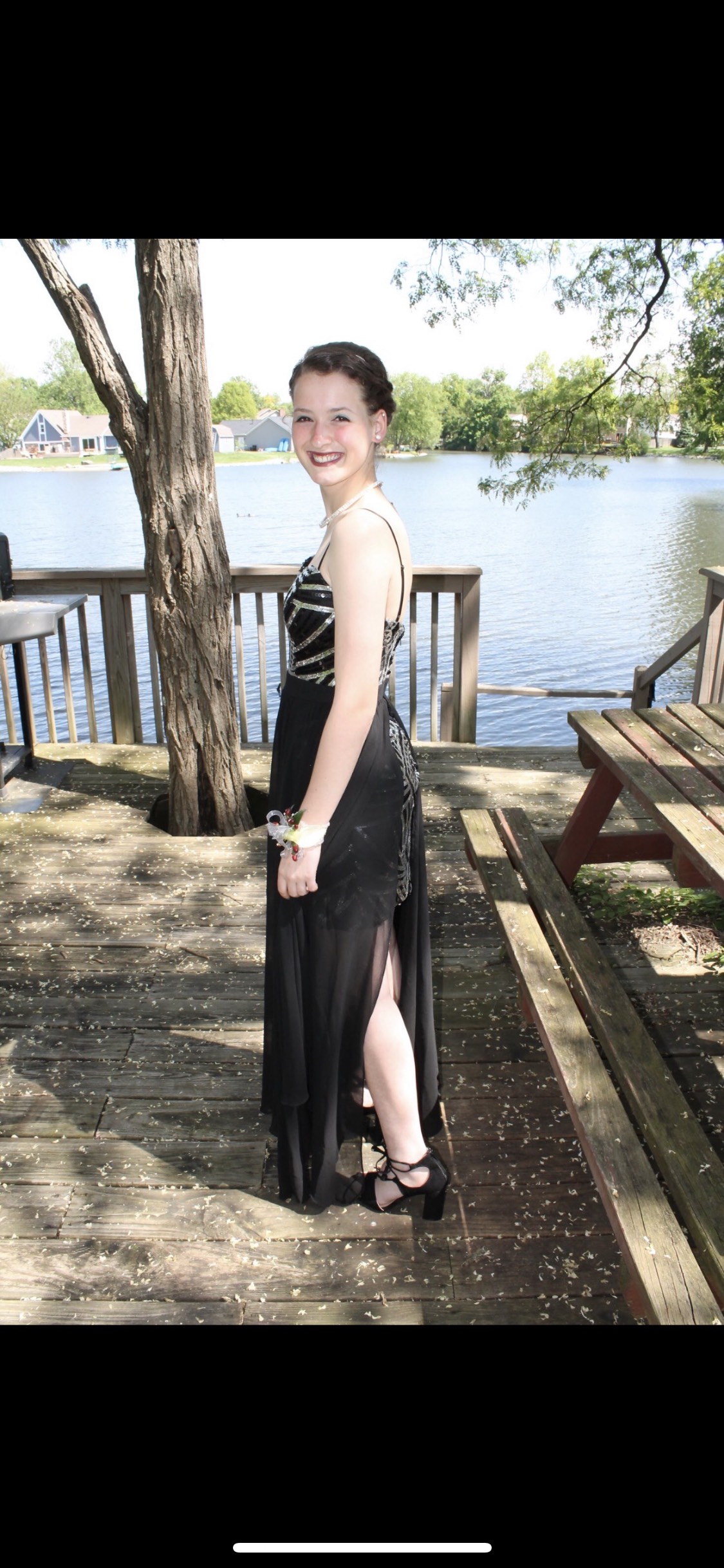 Size 0 Prom Black A-line Dress on Queenly