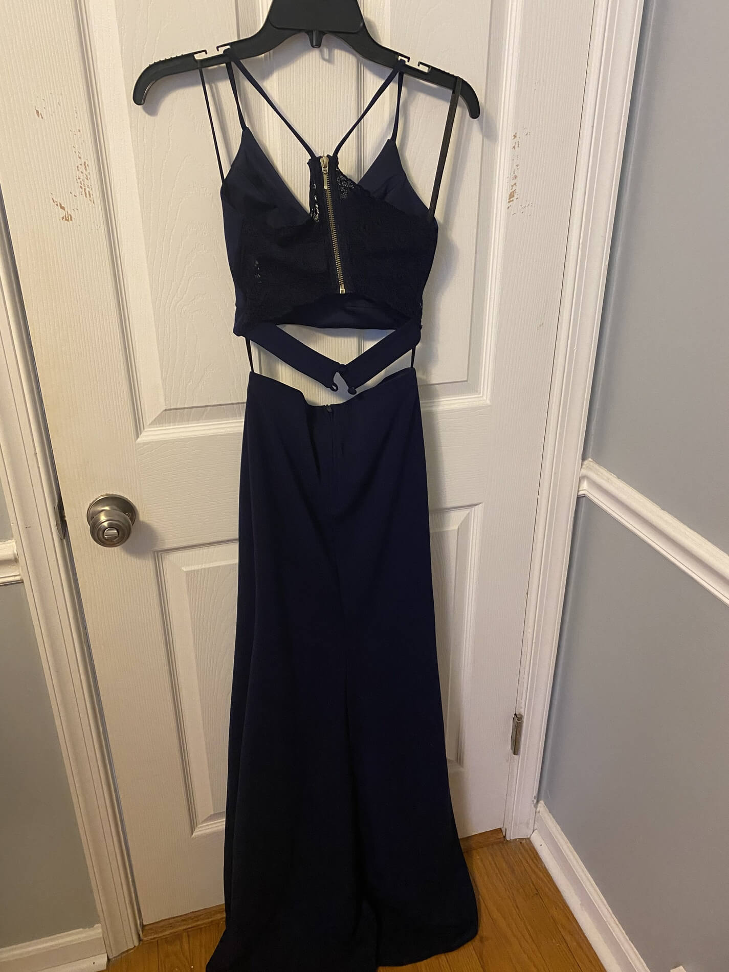 Size 0 Prom Plunge Lace Navy Blue Side Slit Dress on Queenly