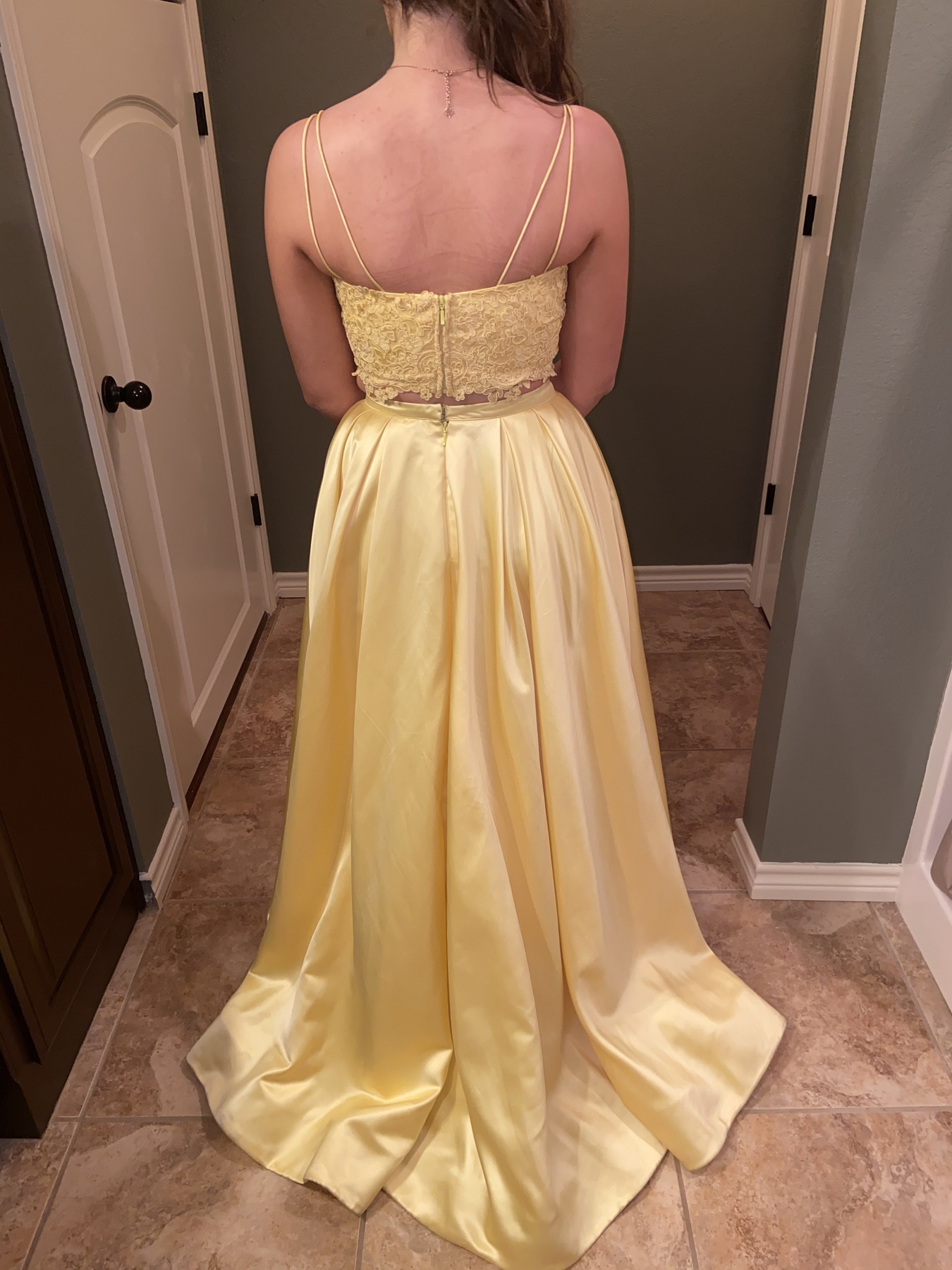 Sherri Hill Size 6 Prom Lace Yellow Ball Gown on Queenly
