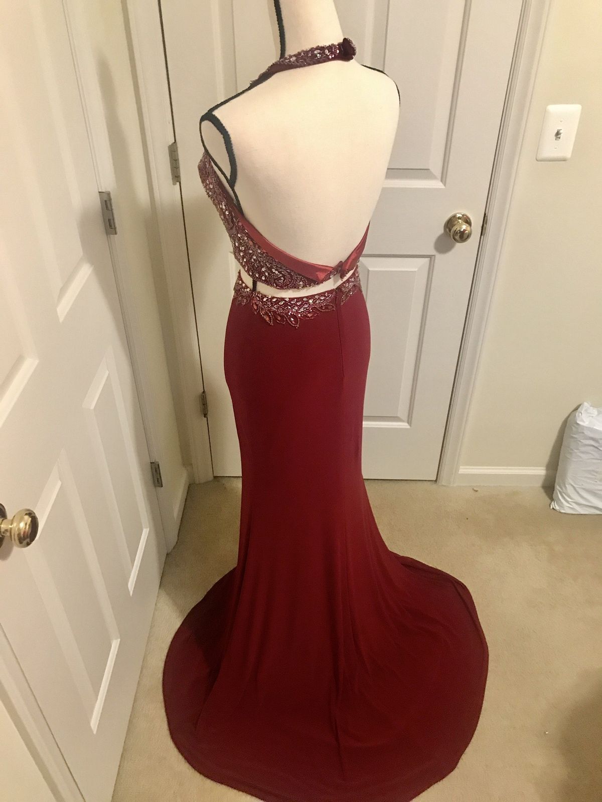 Clarisse Size 4 Prom Plunge Red Floor Length Maxi on Queenly