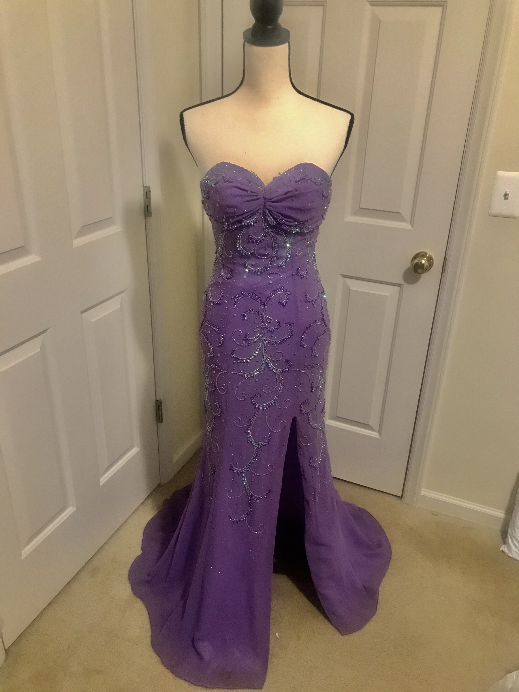 Size 2 Prom Strapless Purple Side Slit Dress on Queenly