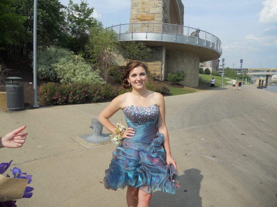 Size 6 Prom Multicolor Cocktail Dress on Queenly