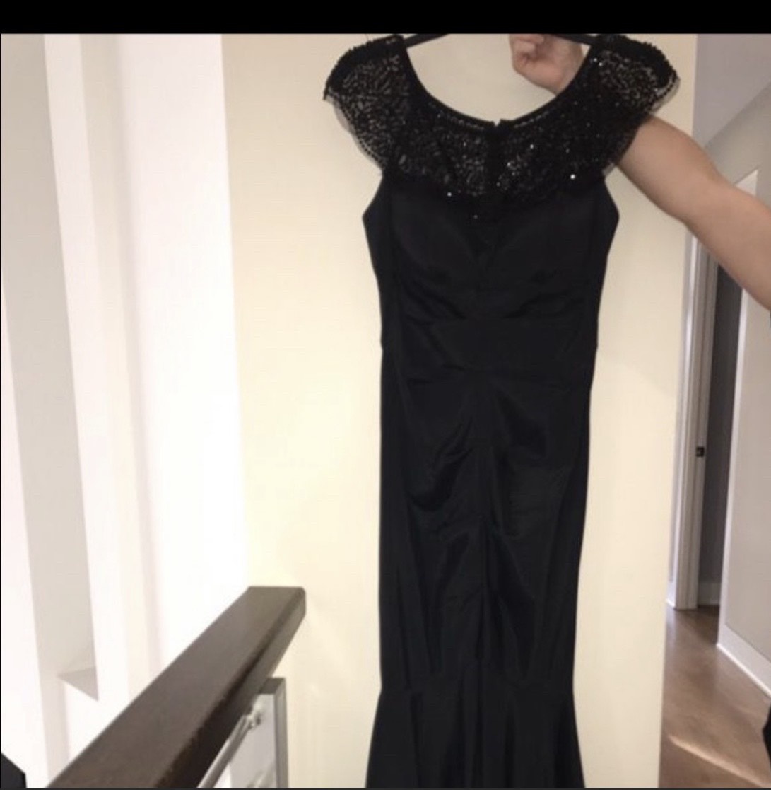 Xscape Size 4 Prom Cap Sleeve Black Mermaid Dress on Queenly
