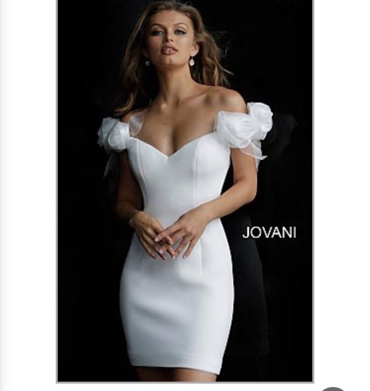Jovani Size 2 White Cocktail Dress on Queenly