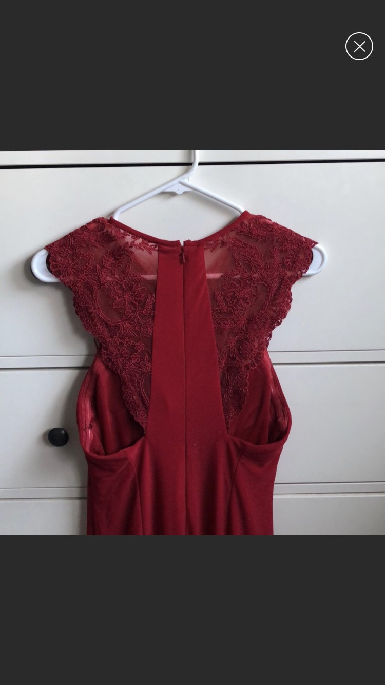 Size 8 Homecoming Lace Red Cocktail Dress on Queenly