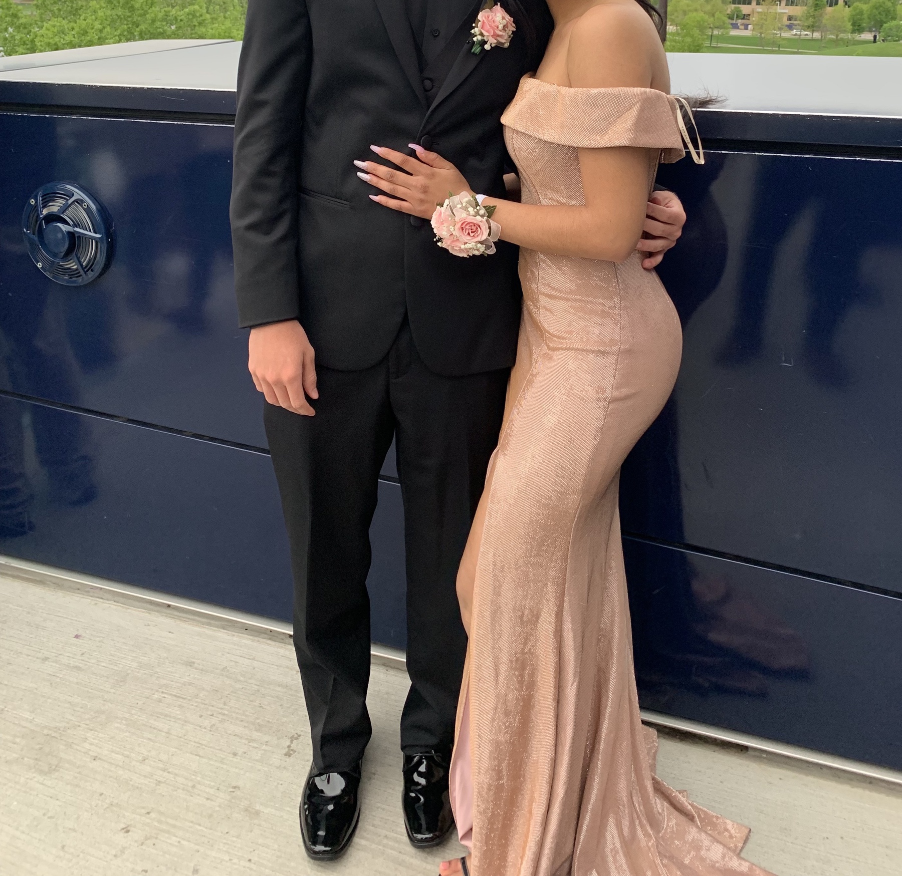 Size 2 Prom Off The Shoulder Rose Gold Floor Length Maxi on Queenly