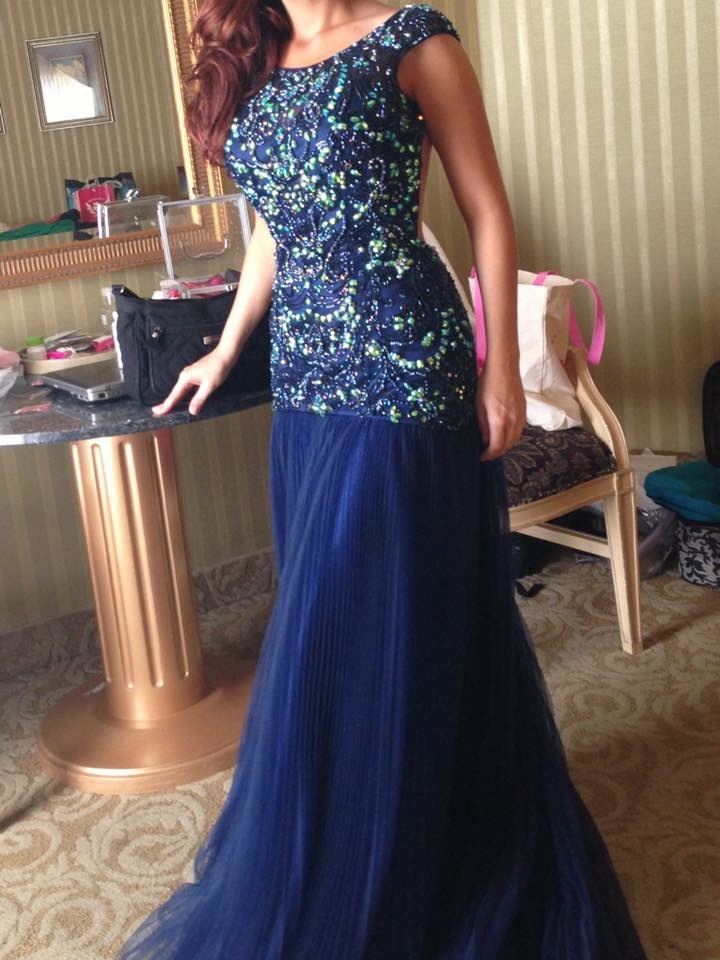 Size 4 Prom Cap Sleeve Sequined Navy Blue Mermaid Dress on Queenly
