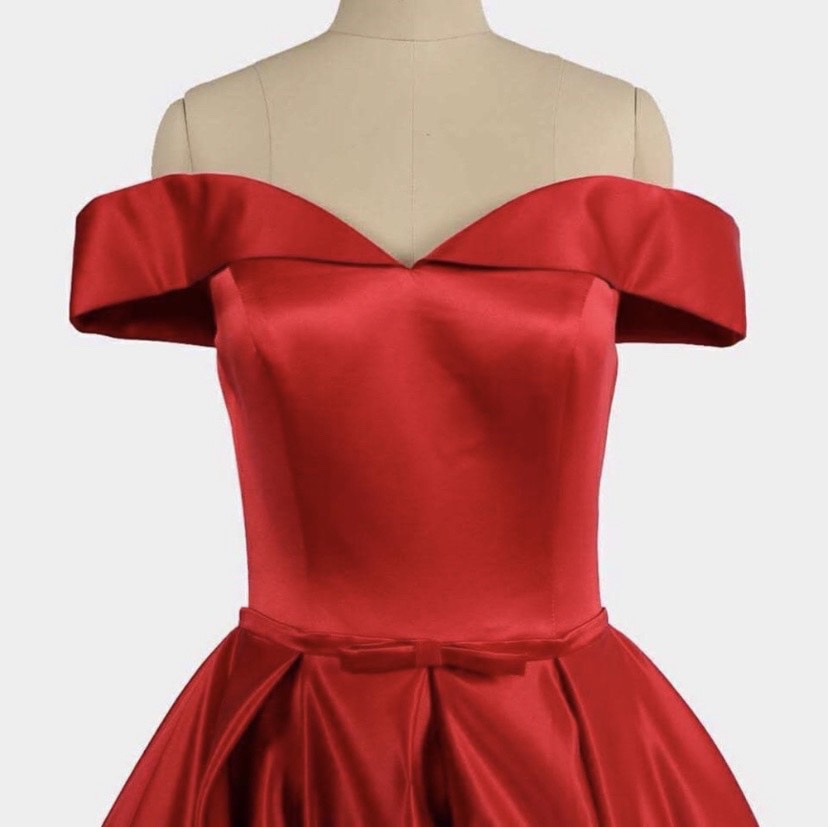 Size 4 Satin Red Ball Gown on Queenly