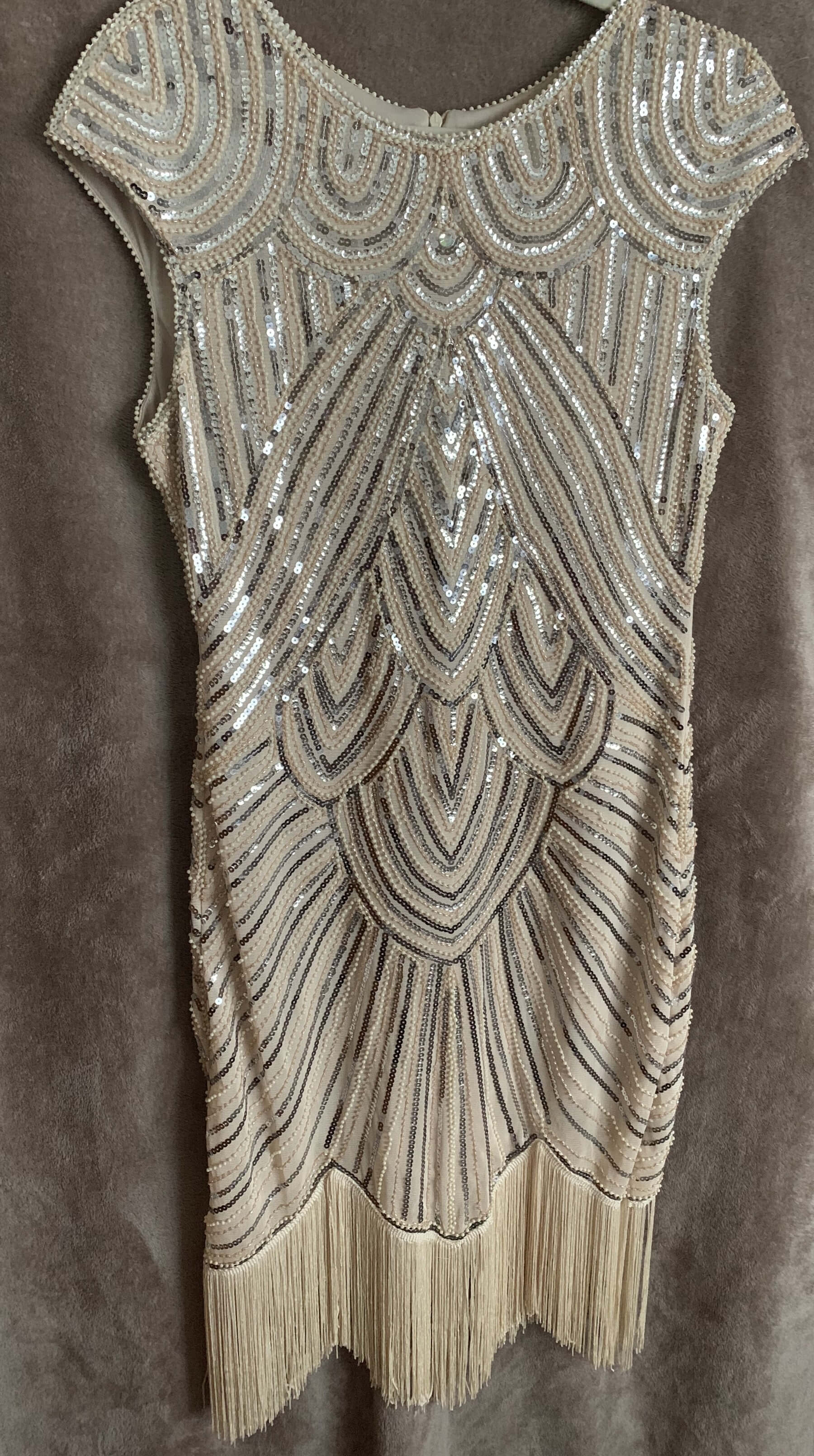 Size 10 Cap Sleeve Sequined Nude Cocktail Dress on Queenly