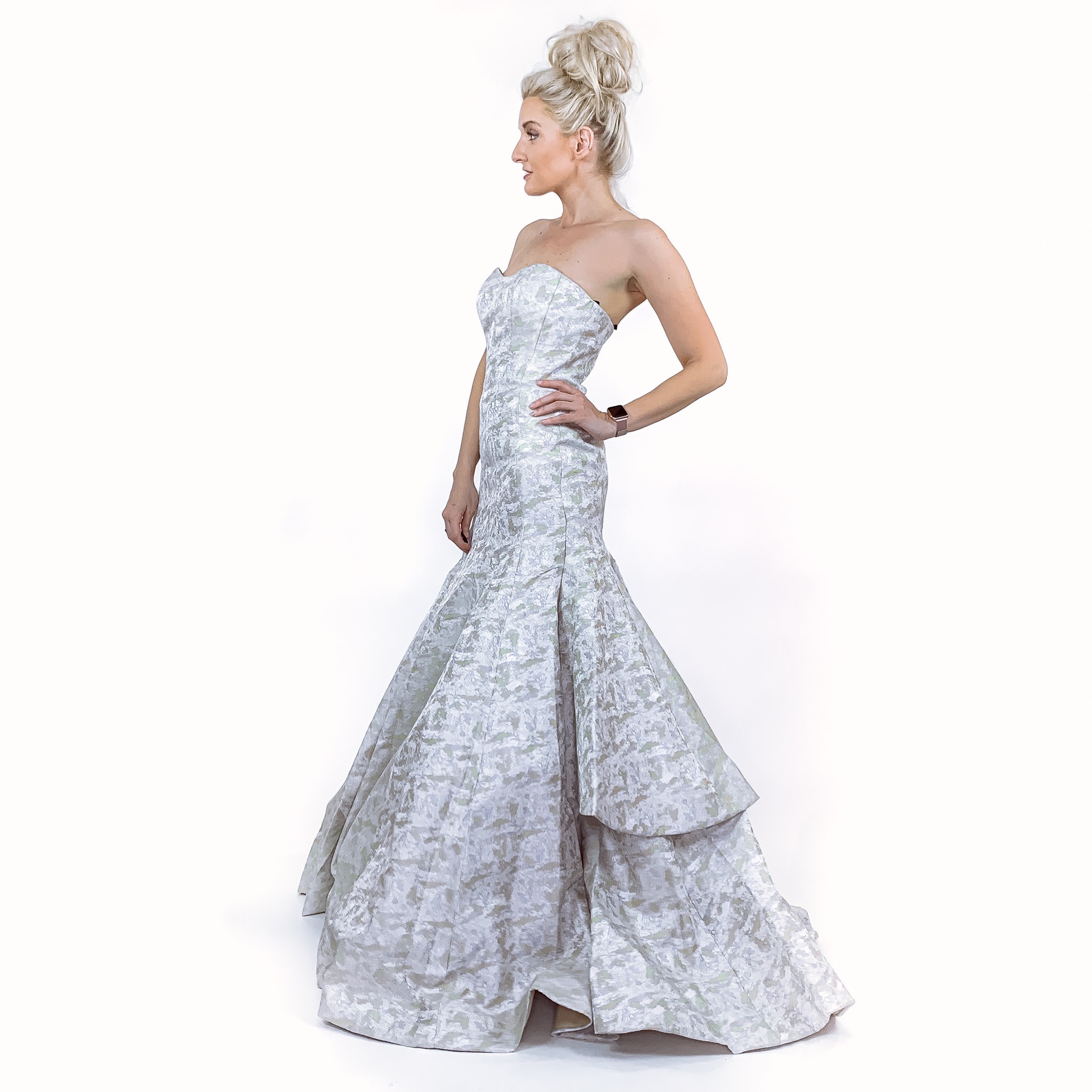 Size 6 Silver Mermaid Dress on Queenly