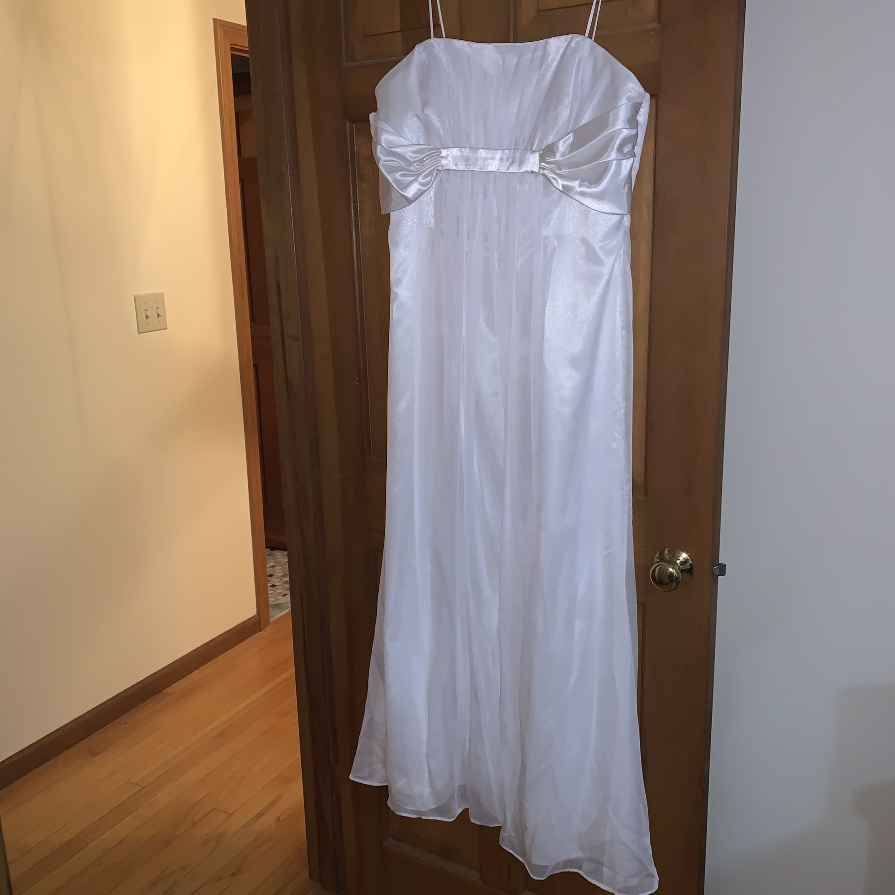 Plus Size 18 Wedding Strapless White A-line Dress on Queenly