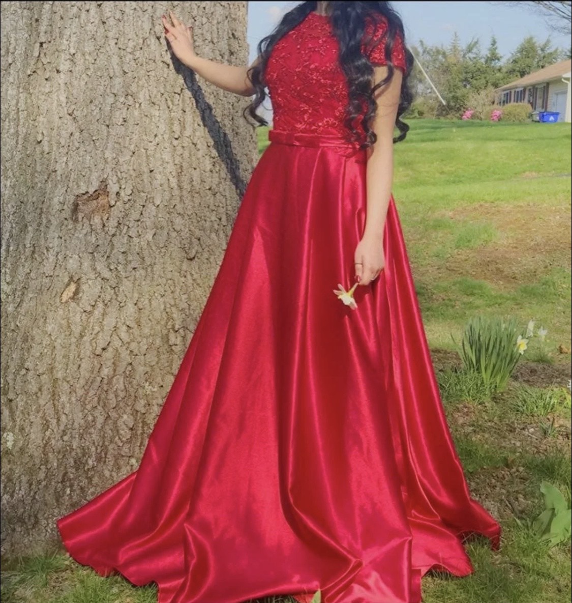 Size 2 Prom Cap Sleeve Satin Red Ball Gown on Queenly
