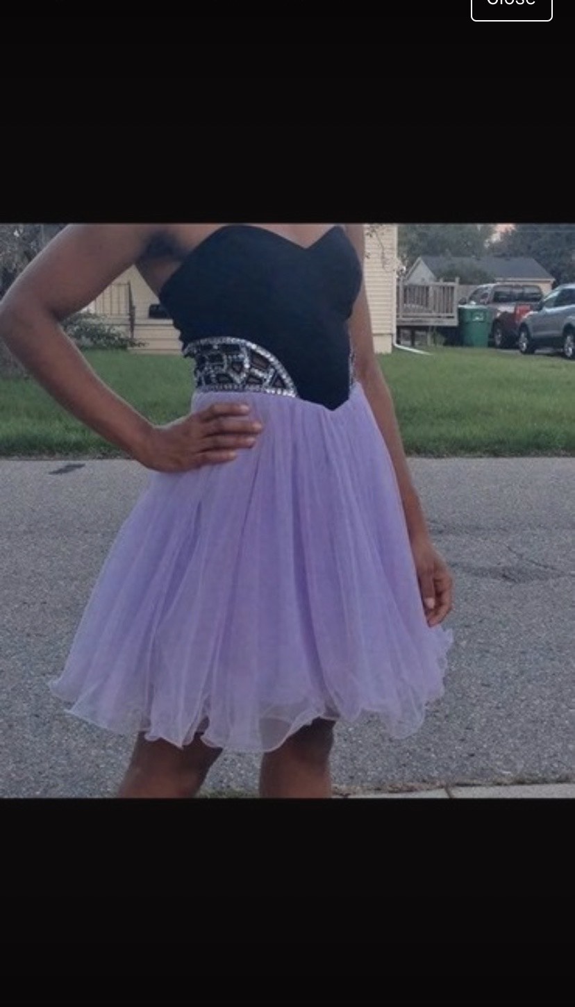 Size 4 Homecoming Strapless Purple Cocktail Dress on Queenly