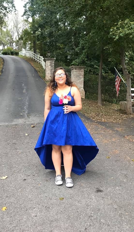 Plus Size 16 Prom Plunge Royal Blue Dress With Train on Queenly