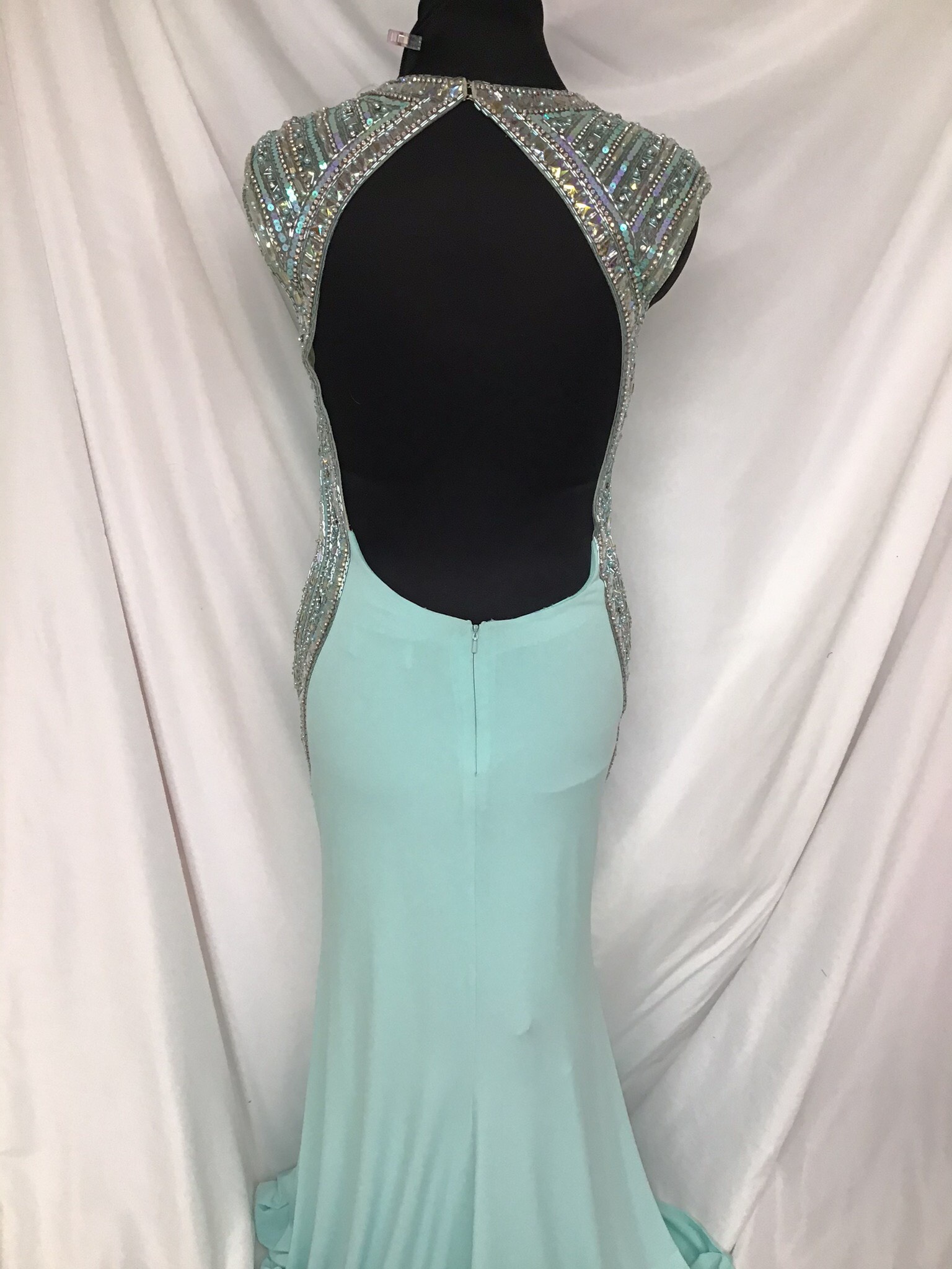 Tony Bowls Size 10 Prom Plunge Light Blue Dress With Train on Queenly