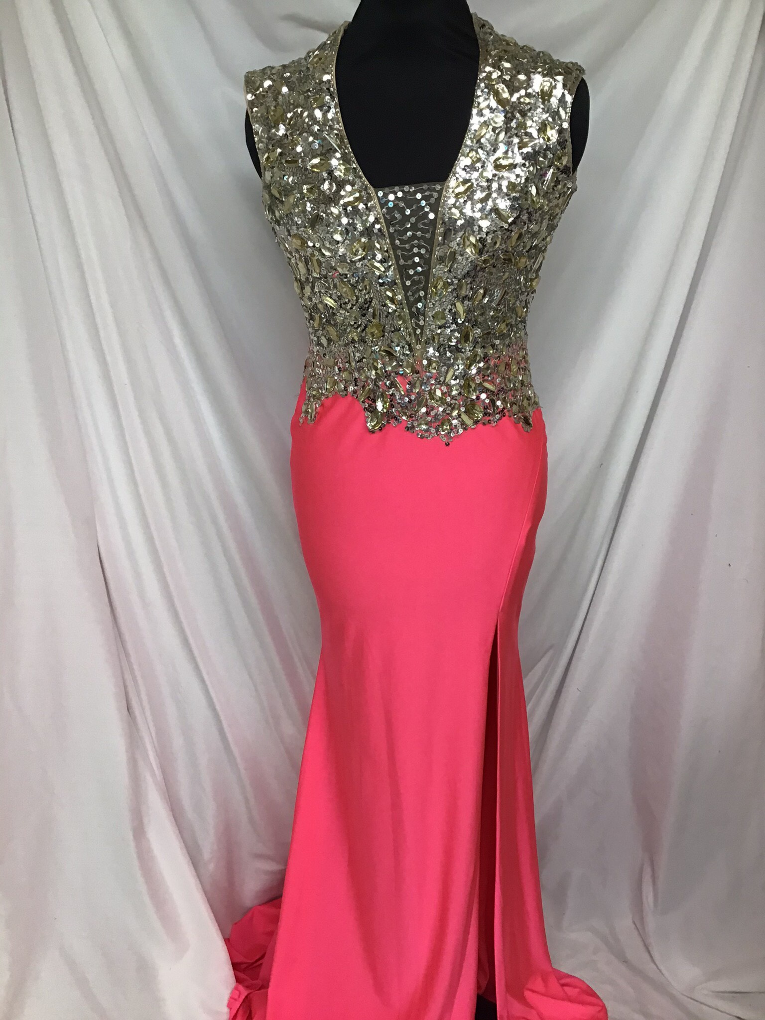 Mac Duggal Pink Size 4 Keyhole Train Dress on Queenly