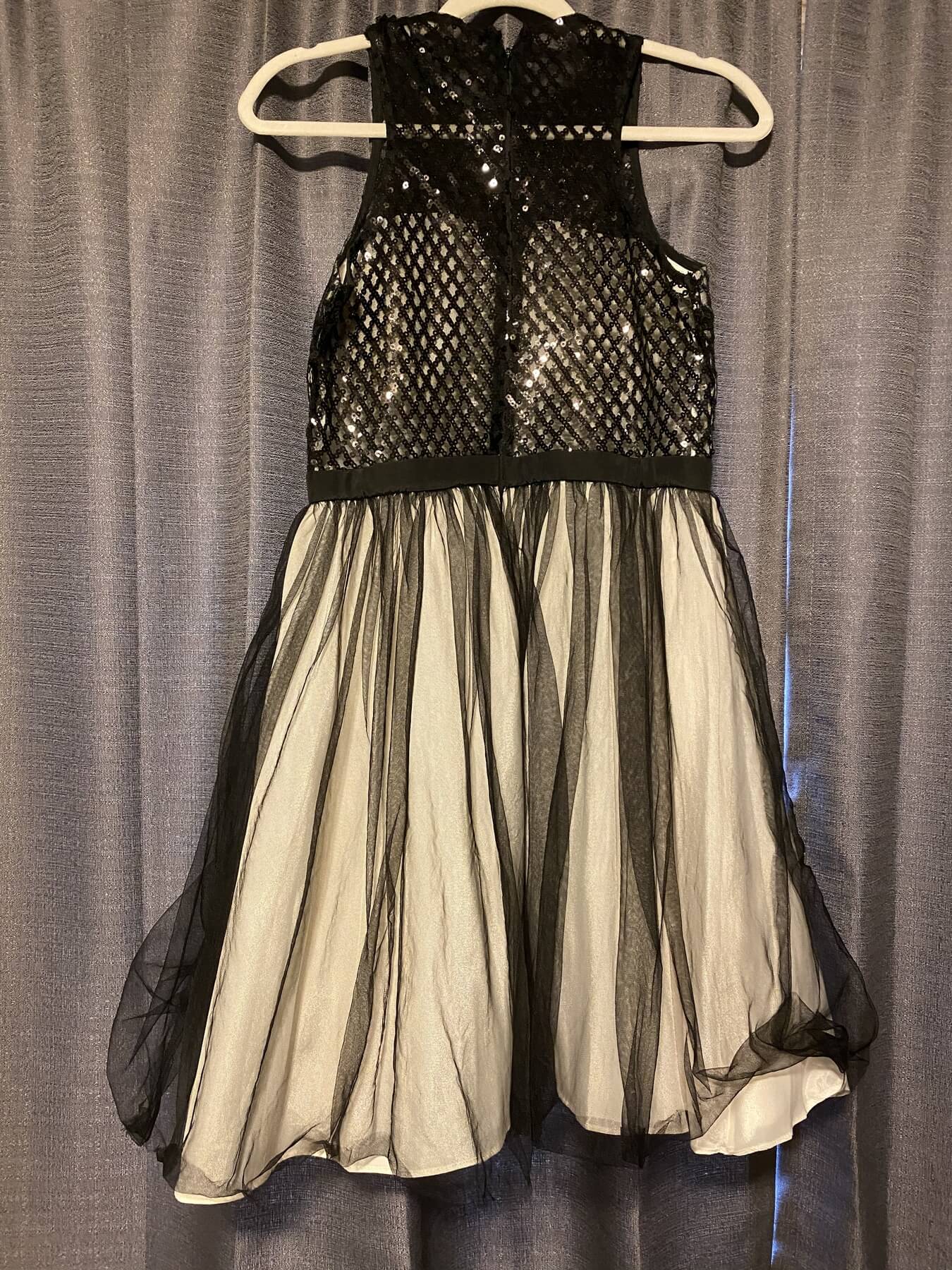 minuet Size 4 Prom Halter Silver Cocktail Dress on Queenly