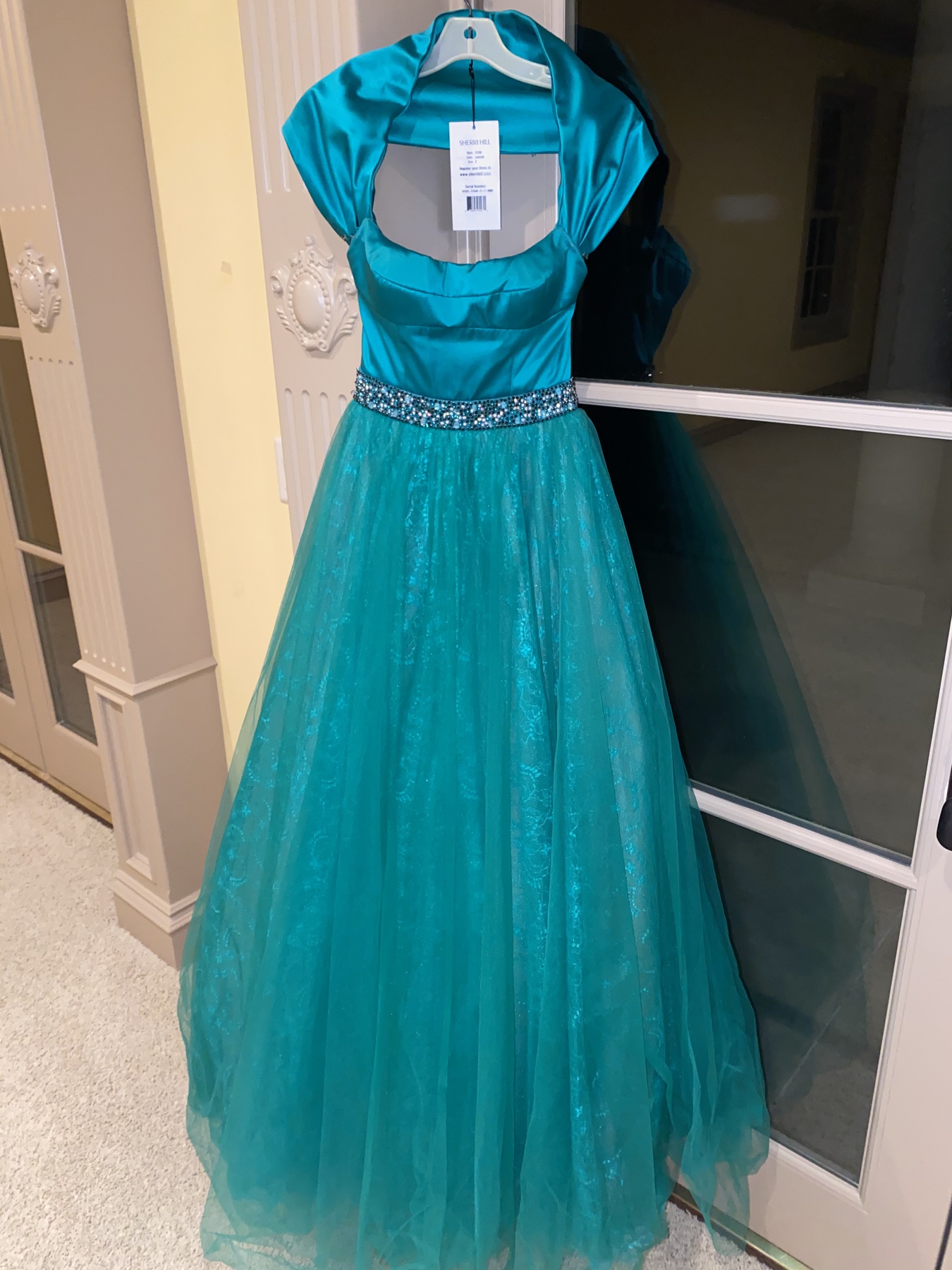 Size 2 Cap Sleeve Turquoise Green Ball Gown on Queenly