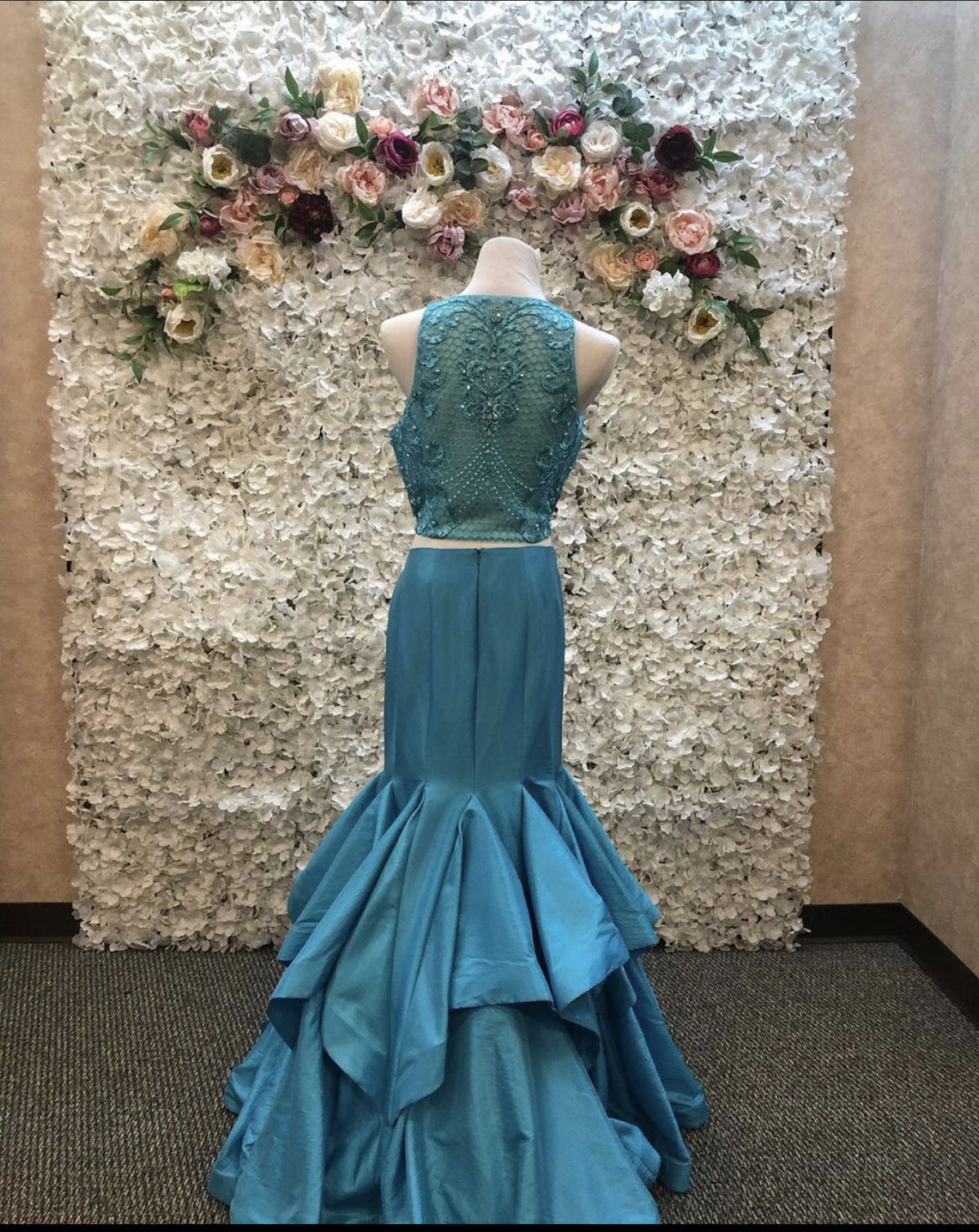 ENVIOUS COUTURE PROM BY KARISHMA 17276 Size 14 Prom High Neck Turquoise Blue Mermaid Dress on Queenly