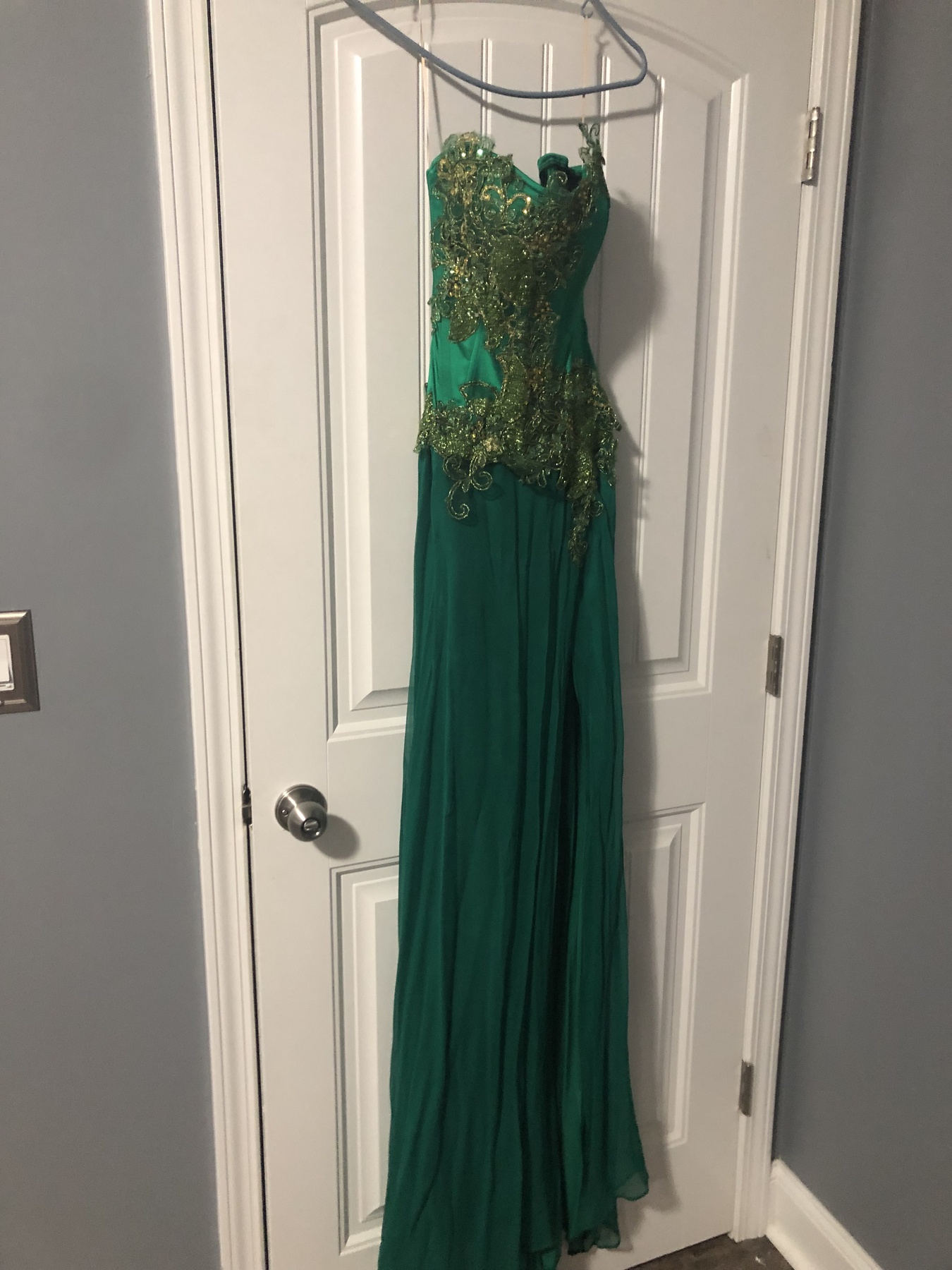 Juan Carlos Size 2 Prom Strapless Green Side Slit Dress on Queenly