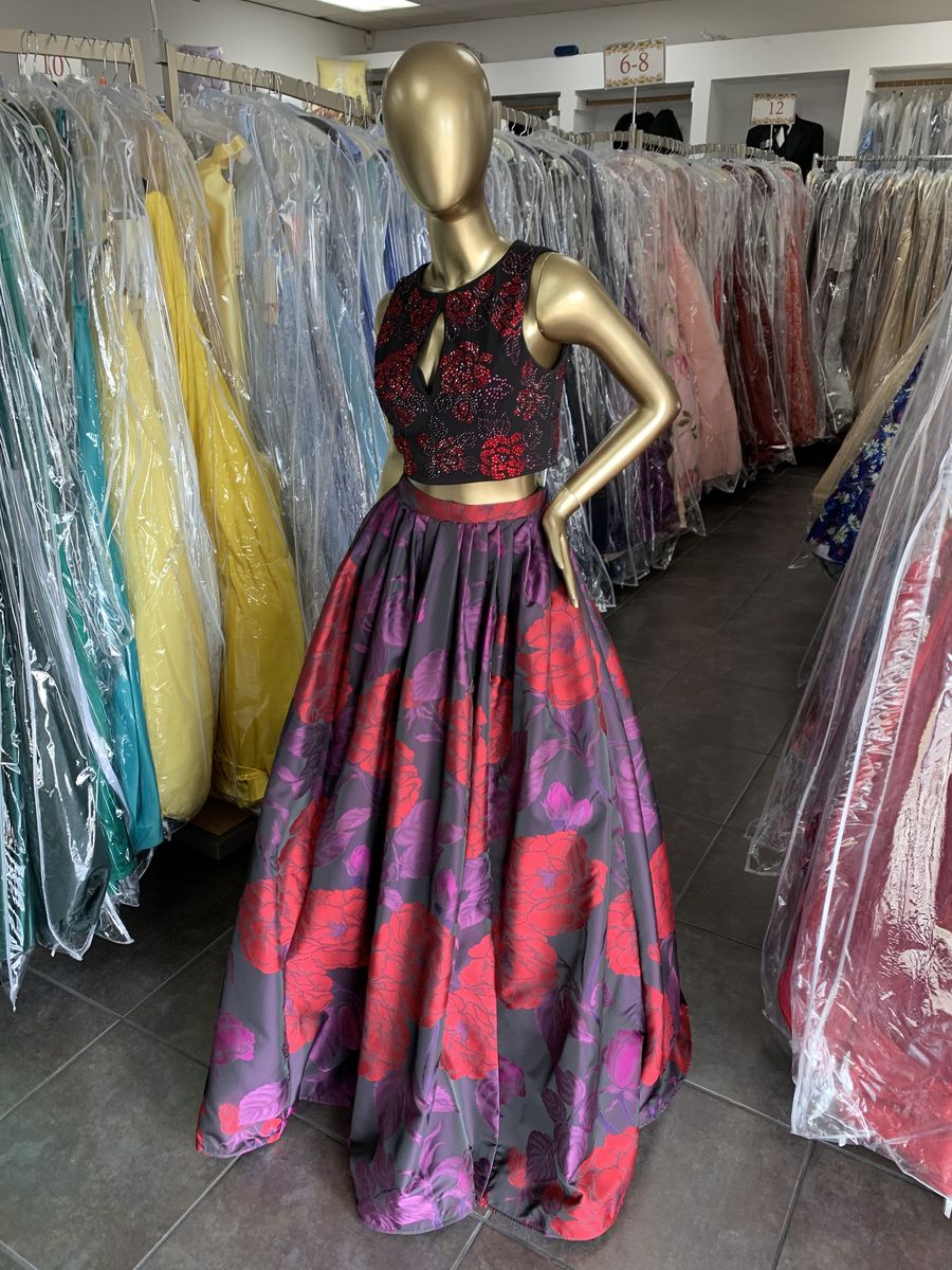 Size 4 Prom Floral Multicolor Ball Gown on Queenly