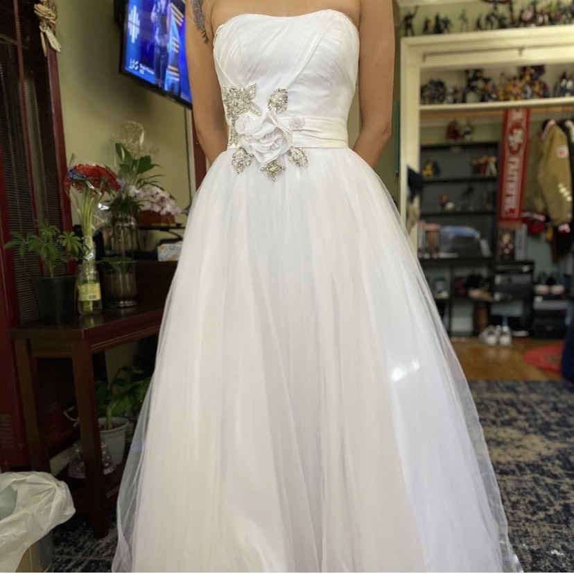 Oleg Cassini Size 4 Wedding White Ball Gown on Queenly