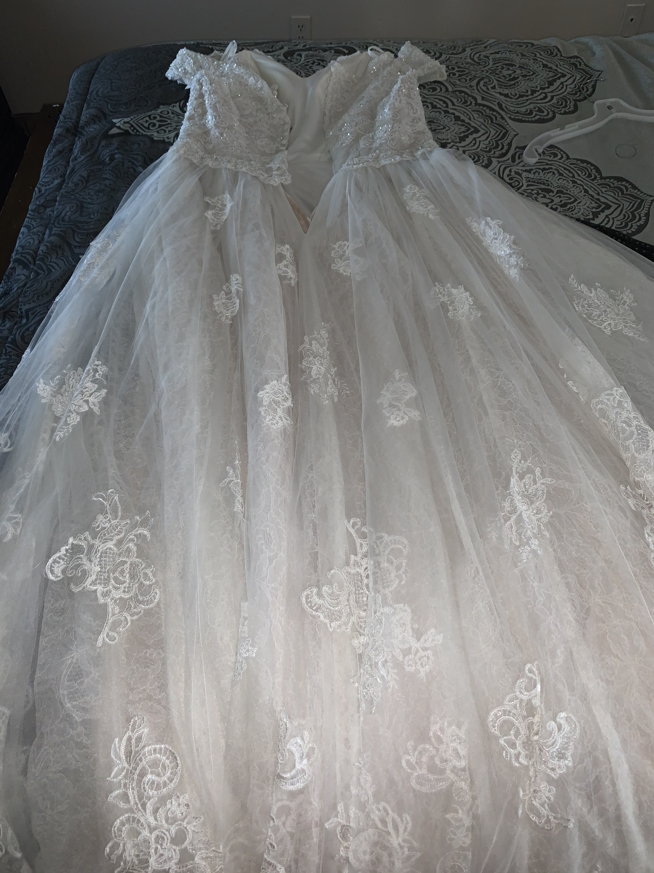 Oleg Cassini Size 12 Wedding Off The Shoulder Lace White Ball Gown on Queenly