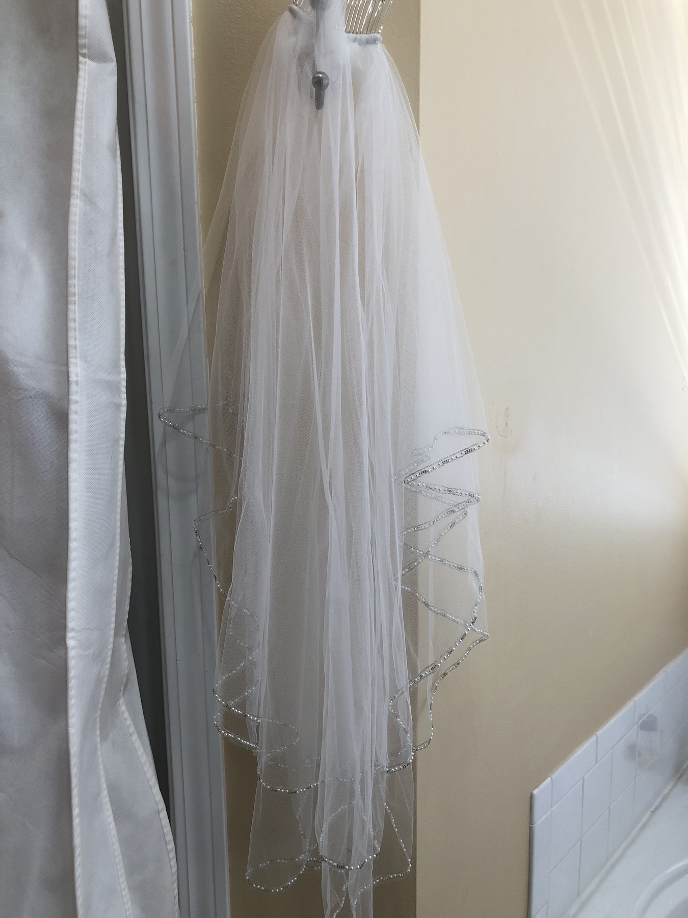 Size 4 Wedding Strapless White Mermaid Dress on Queenly