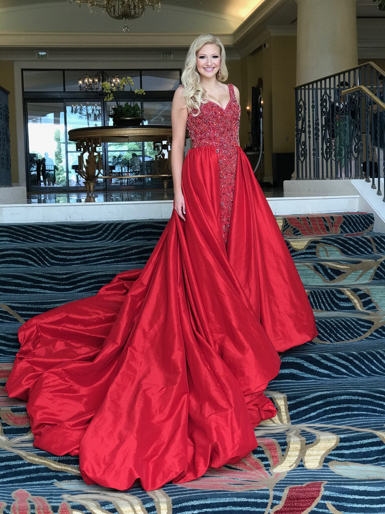 Mac Duggal Size 6 Pageant Plunge Satin Red Dress With Train on Queenly