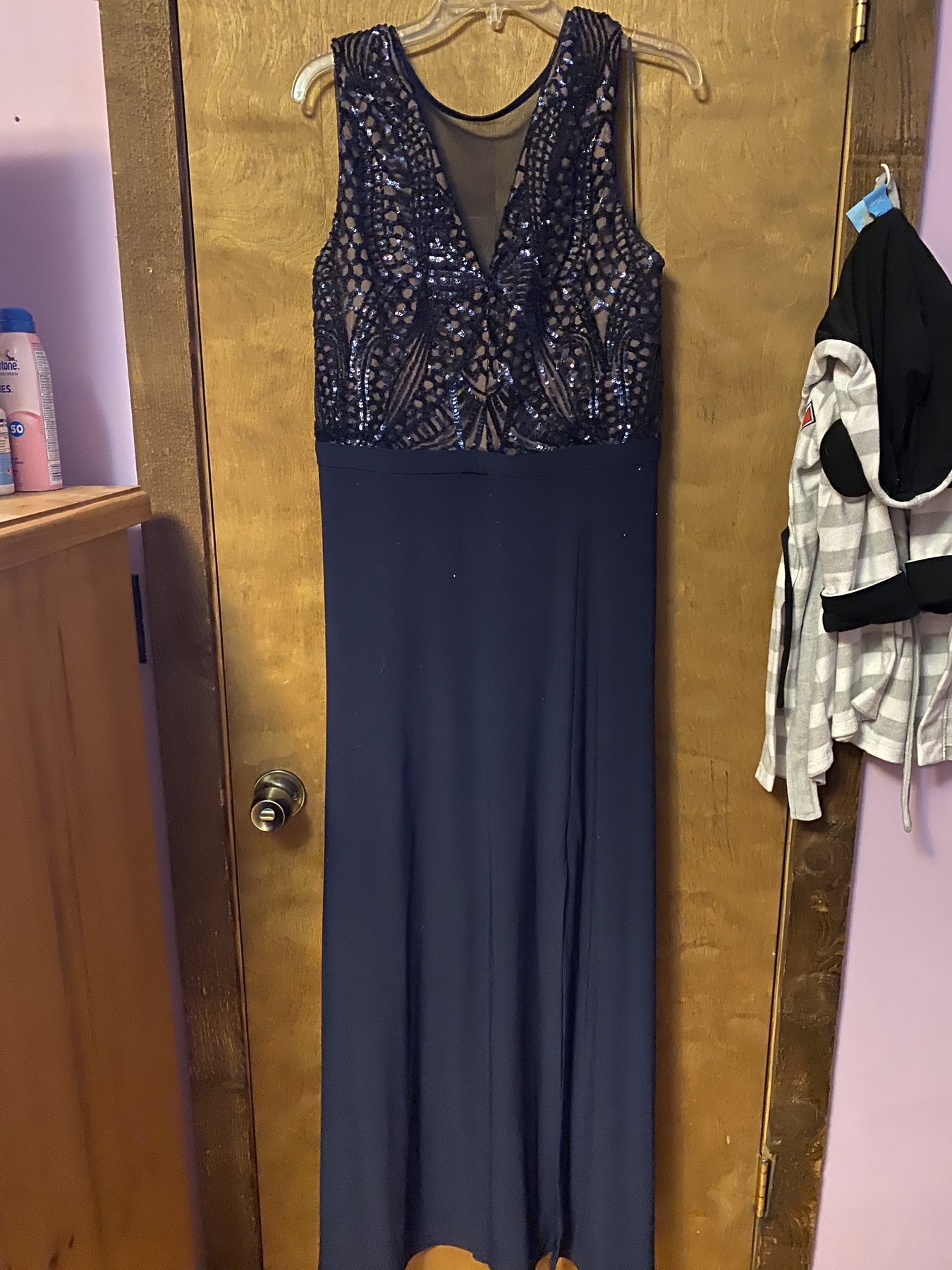 Plus Size 20 Sequined Navy Blue Floor Length Maxi on Queenly