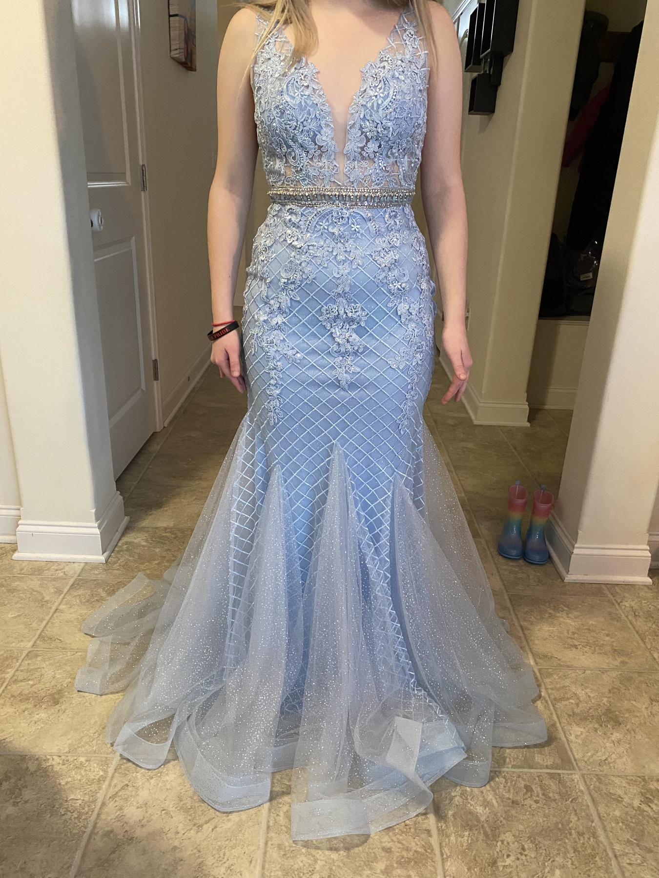 Size 6 Prom Lace Light Blue Dress With Train on Queenly