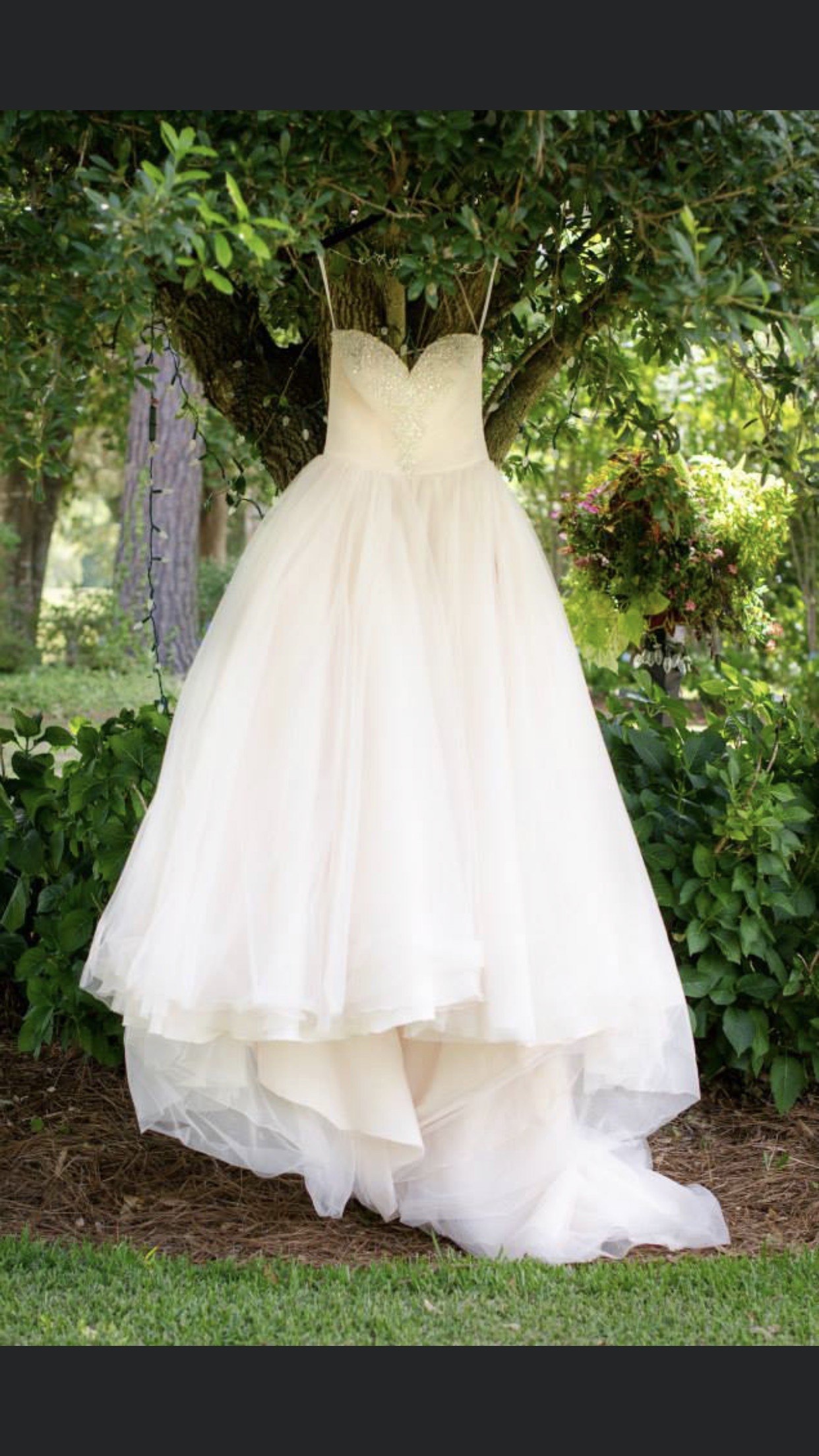 Allure Size 10 Wedding White Ball Gown on Queenly
