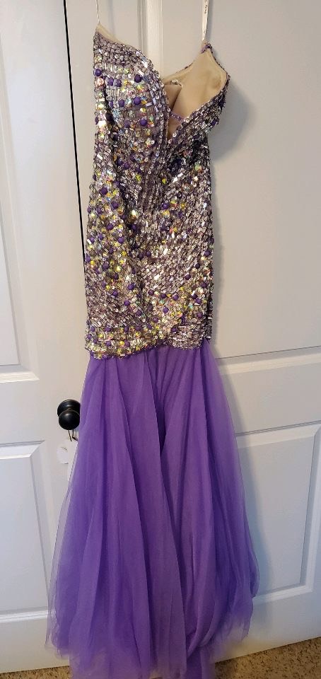Size 6 Prom Strapless Sequined Light Purple A-line Dress on Queenly